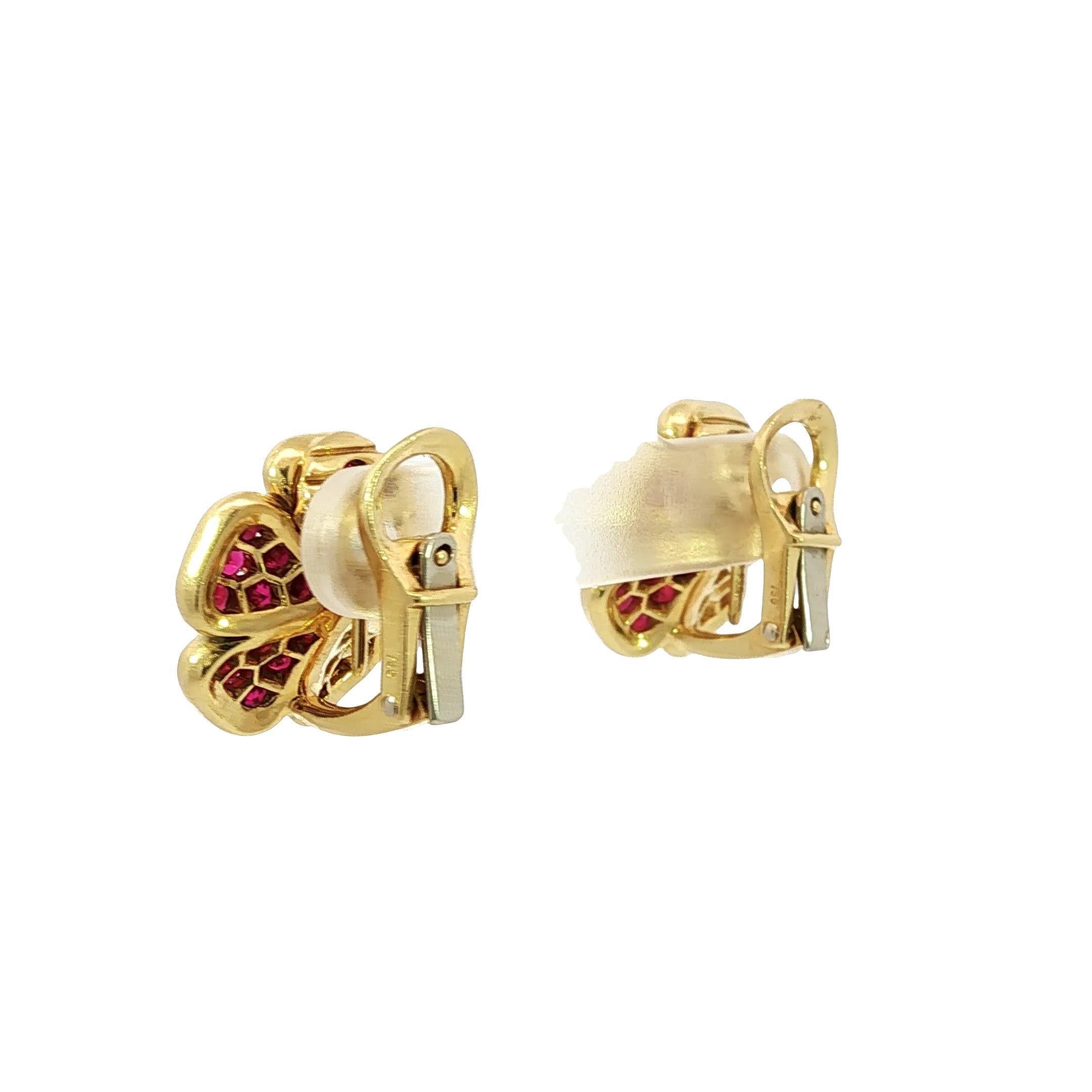 Orecchini Asprey con diamanti e rubini Motivo floreale in oro giallo 18 carati ~2.43ctw In condizioni ottime in vendita a Fairfield, CT