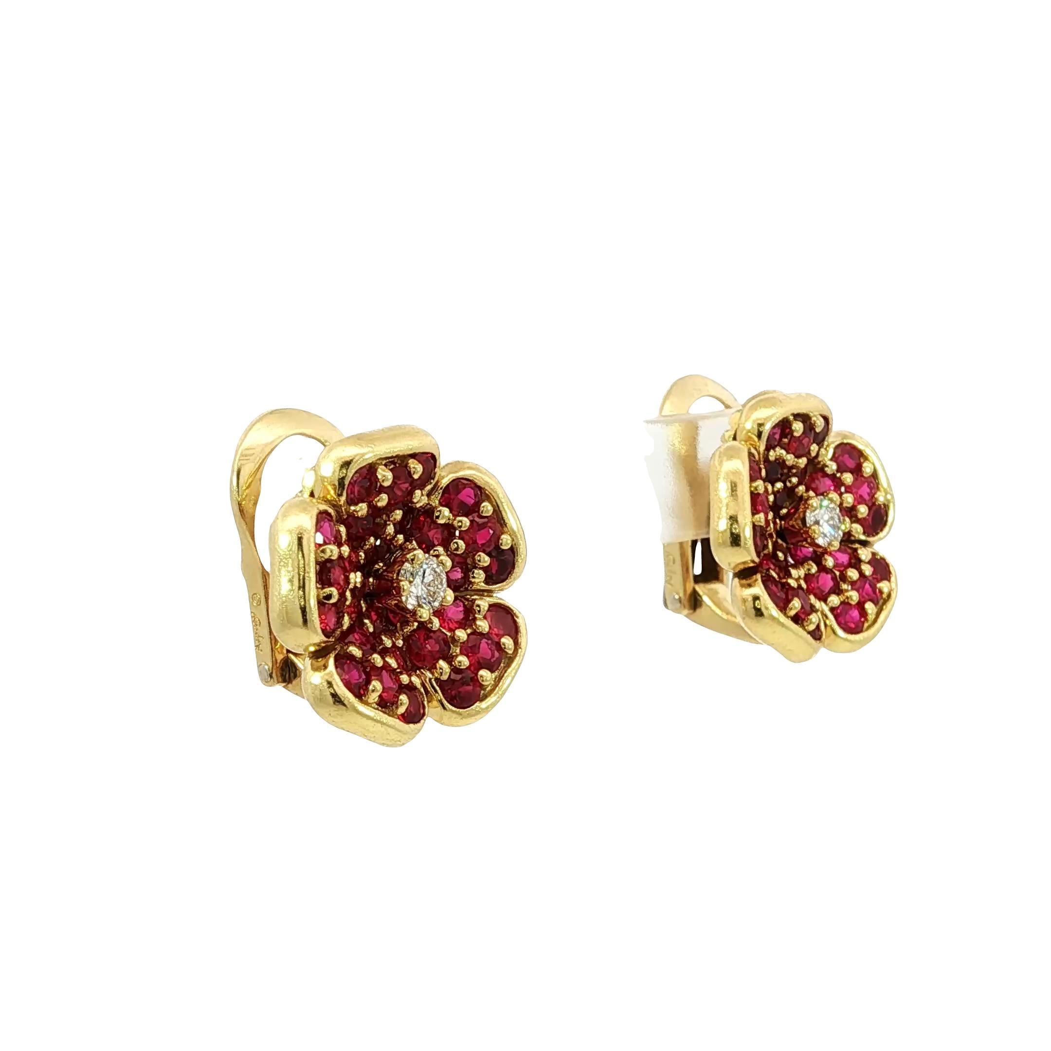 Orecchini Asprey con diamanti e rubini Motivo floreale in oro giallo 18 carati ~2.43ctw in vendita 3