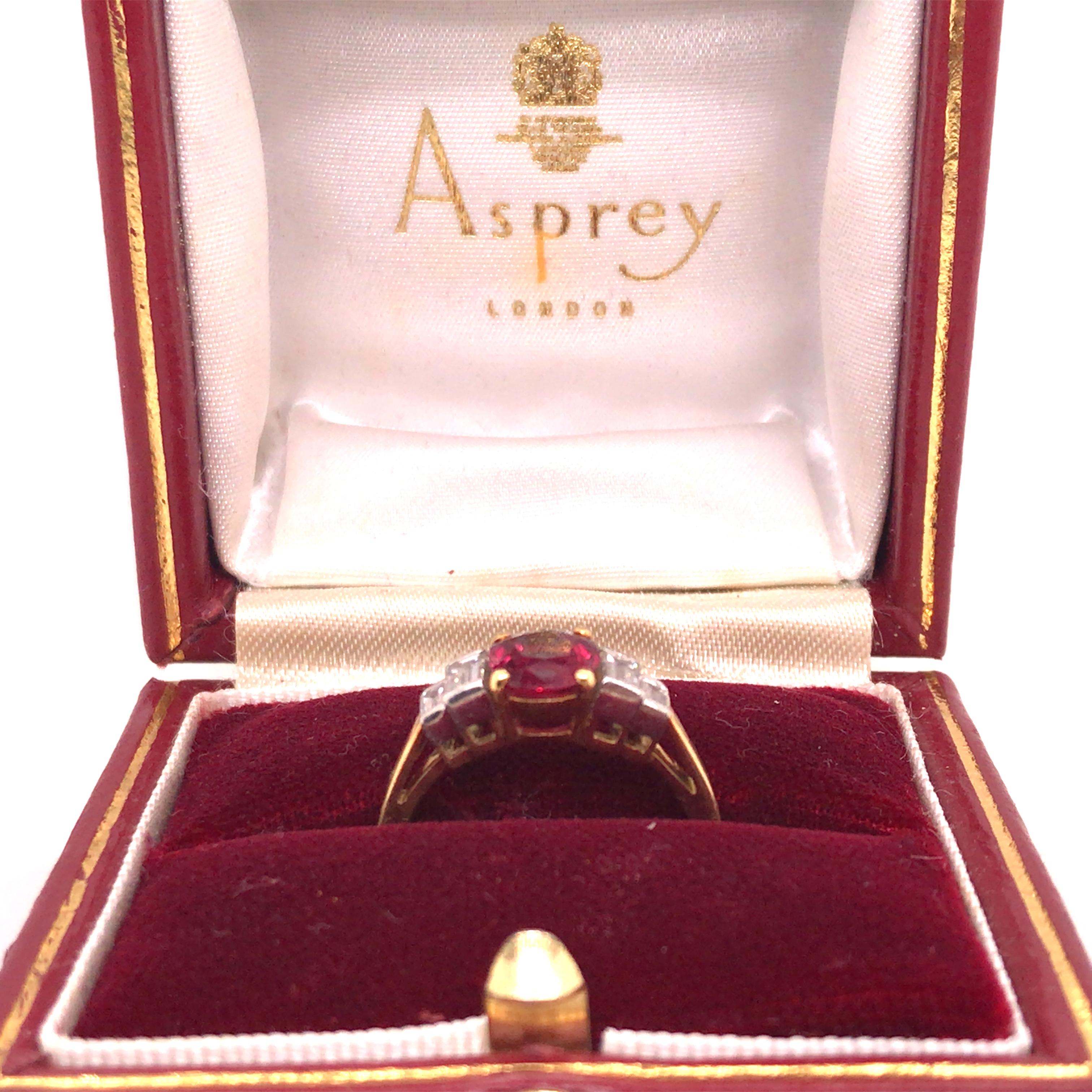 Asprey, Anillo Rubí Diamante Corte cojín en venta