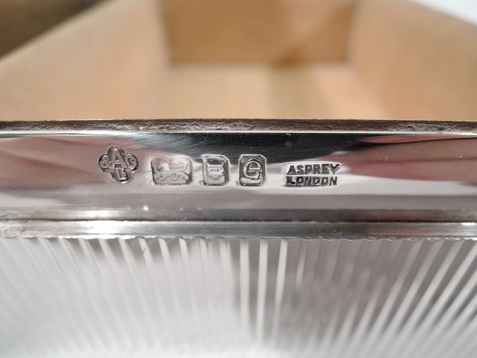 Mid-20th Century Asprey Smart and Modern Sterling Silver Box
