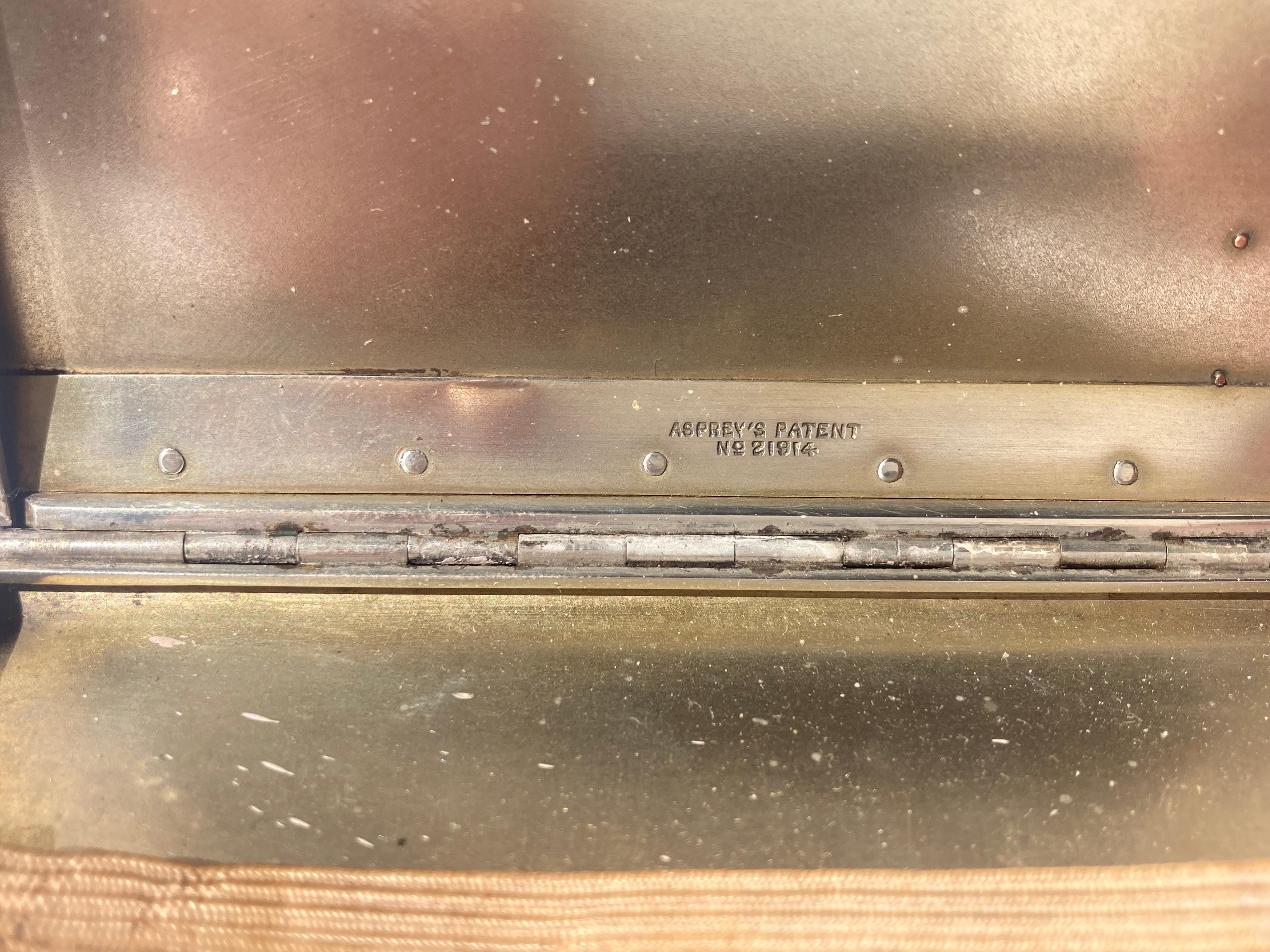 Art Deco Asprey sterling silver cigarette / card case, slide opens Pat 21914 For Sale