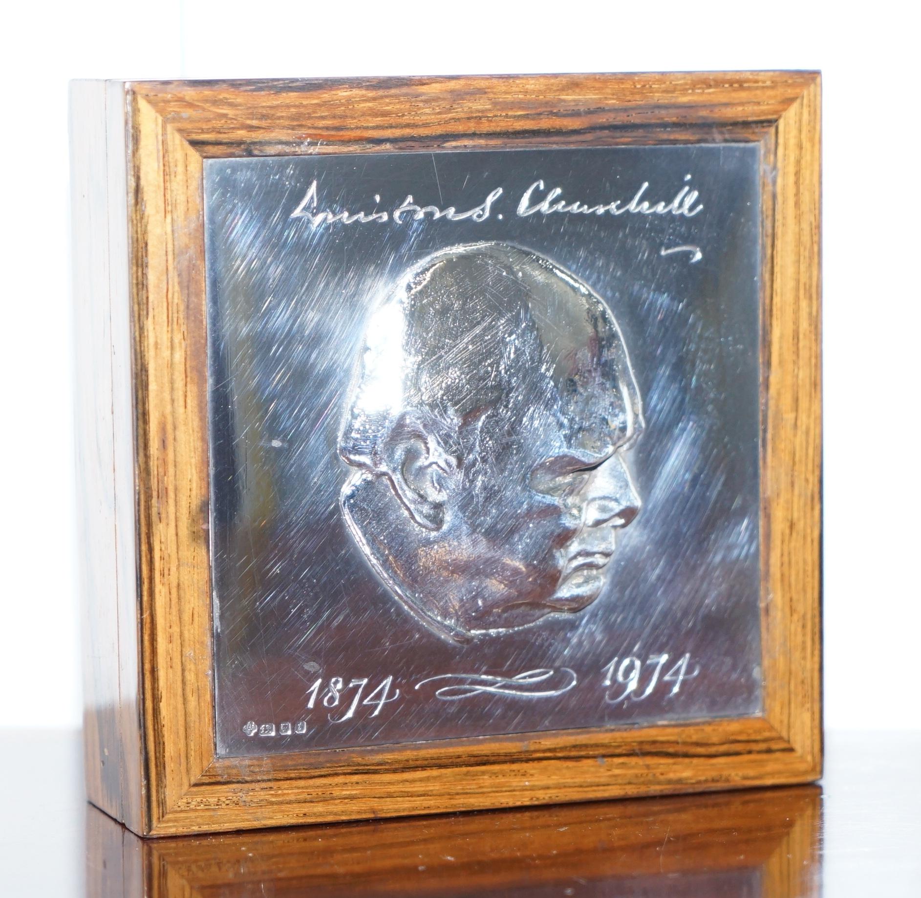 We are delighted to offer for sale this very rare Calamander wood with leather back and solid sterling silver Winston Churchill 100th anniversary cigarette/cigar box made and retailed by Asprey London

A very good looking well made and decorative