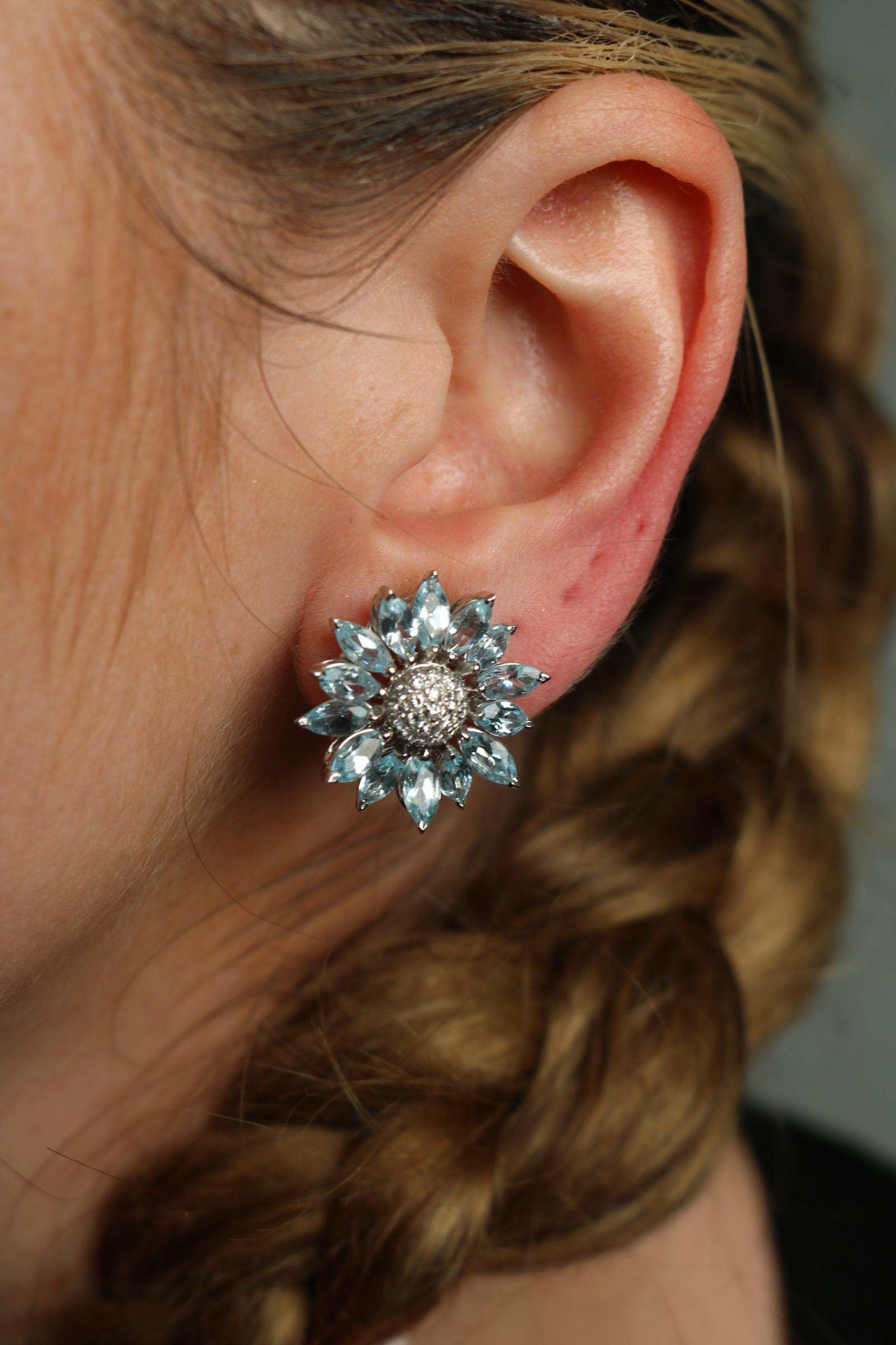 Moderne Asprey Boucles d'oreilles Topaze Diamant Tournesol Or blanc 18K Clip Ons en vente