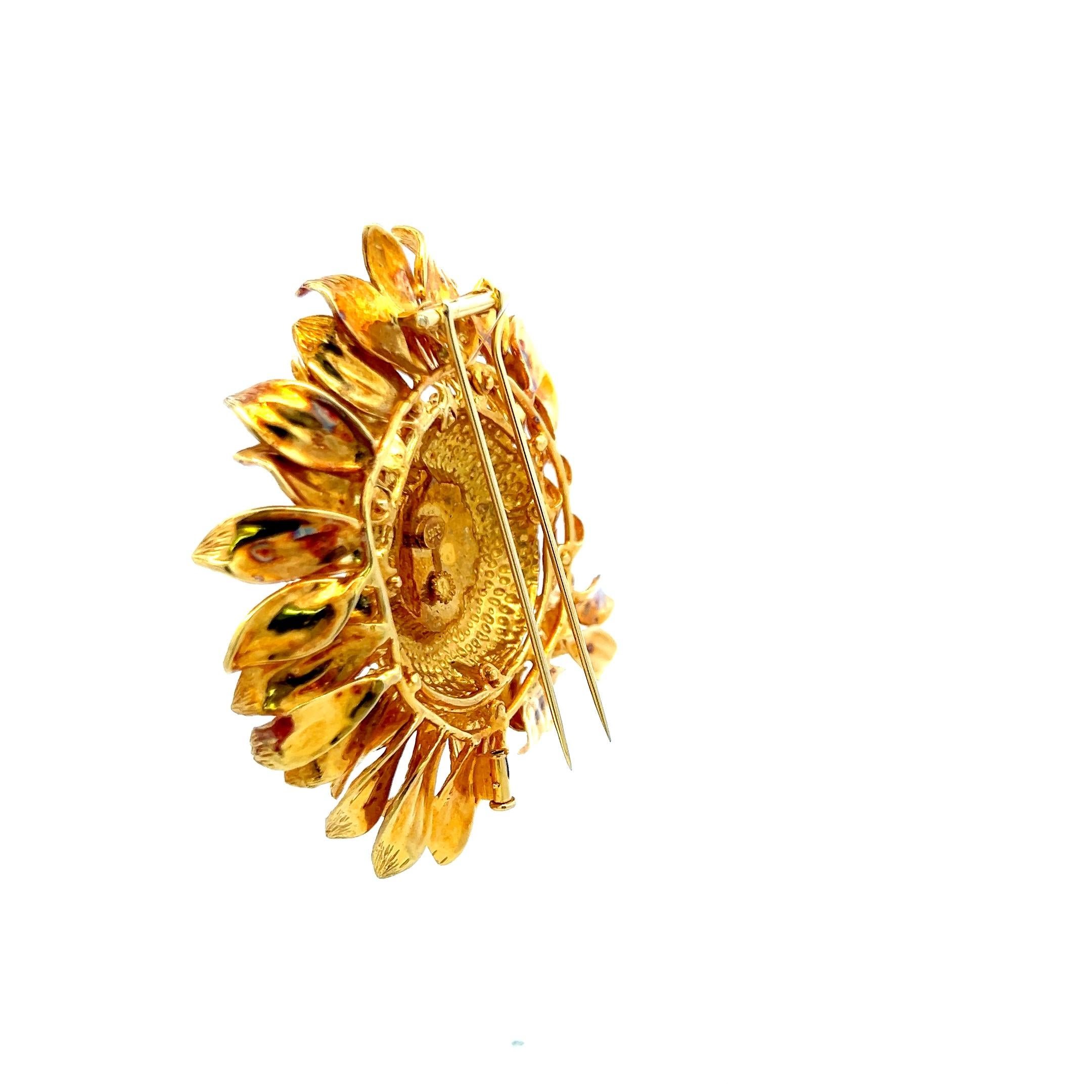 Spilla a girasole in oro giallo 18 carati Asprey Vintage da 66,20 grammi in vendita 2