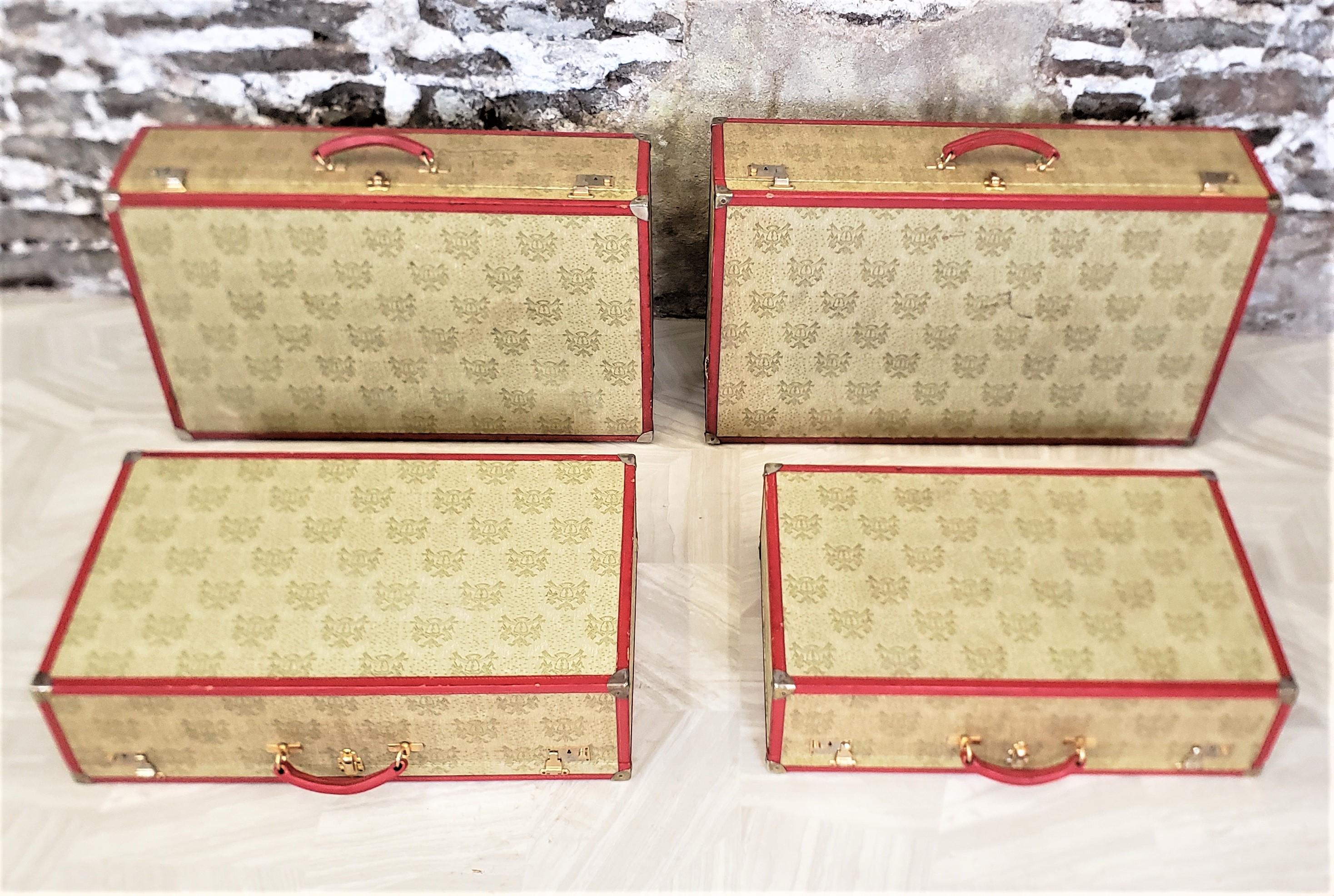 Asprey's of London Set of 4 Graduated Suitcase Set in Red Leather and Cloth In Good Condition In Hamilton, Ontario