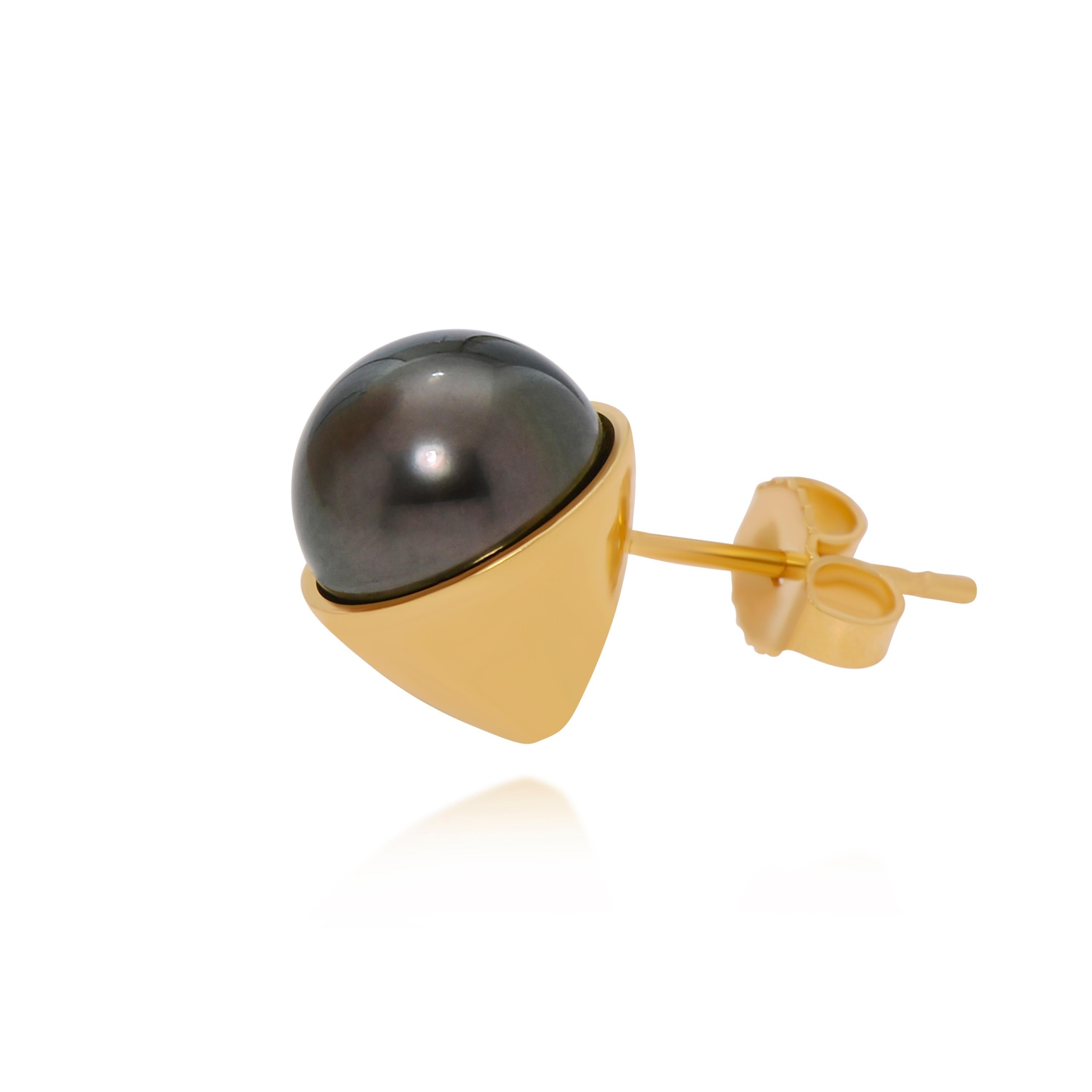 Contemporary Assael 18k Yellow Gold Pearl Mono Stud Earring