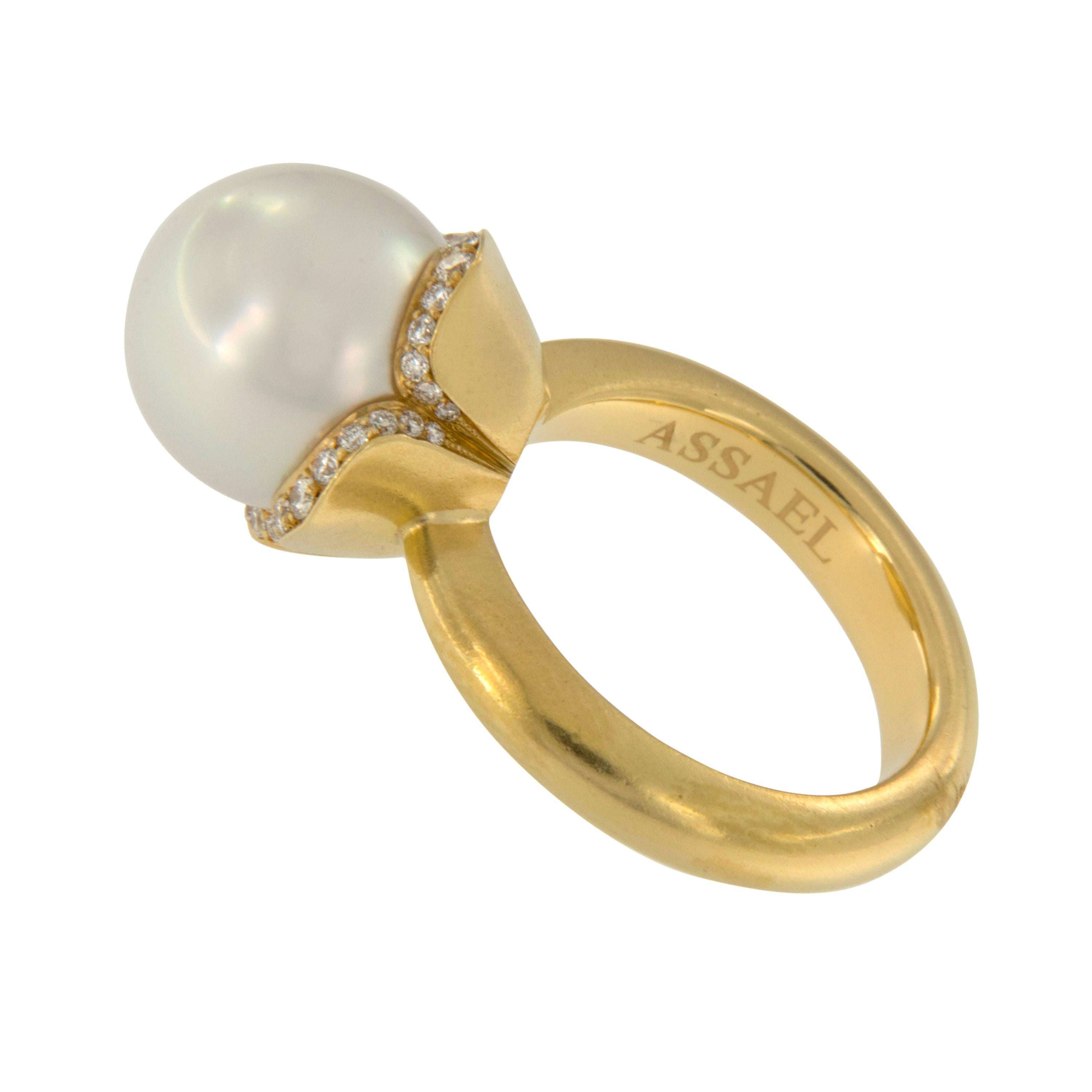 Contemporary Assael 20 Karat Yellow Gold Gem South Sea Pearl and 0.31 Cttw. Diamond Ring