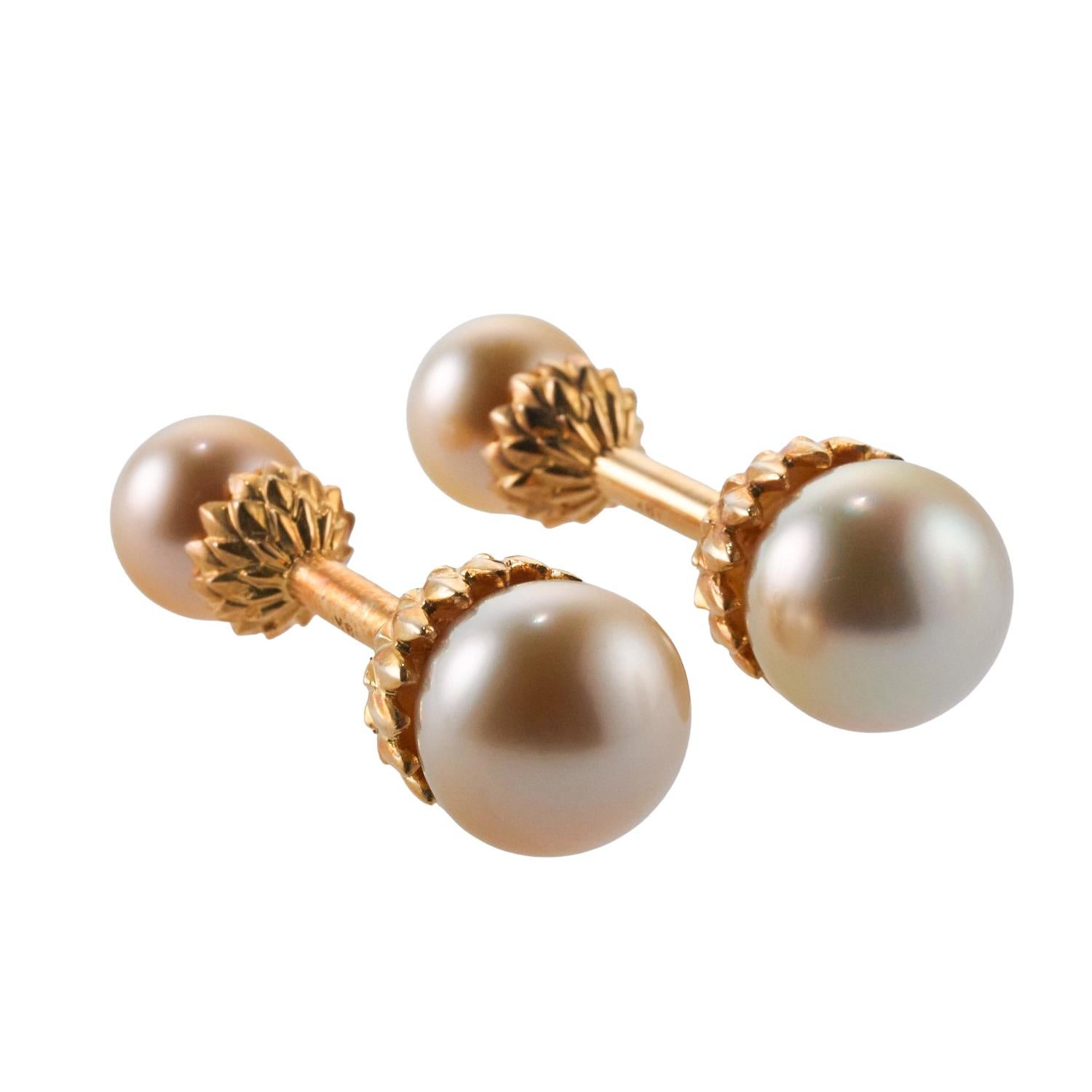 18K yellow gold golden South Sea Pearl cufflinks by Assael. Cufflink's top measure 10.1mm and back is 10.1mm. Marked: 18k, 585 ( stud hardware). Weight is 18.2 grams. Retail value $6250.
