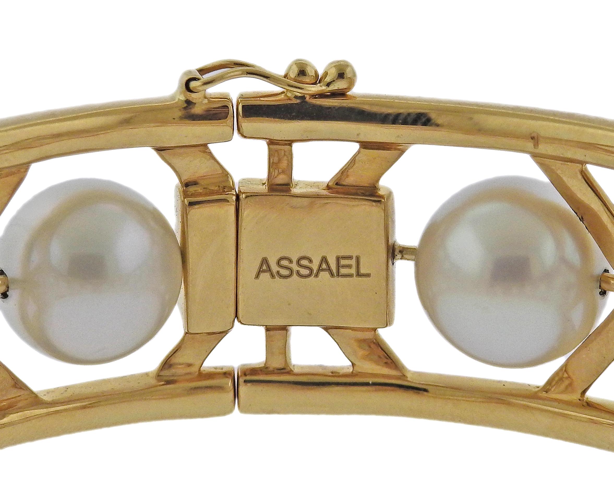 Round Cut Assael South Sea Pearl Gold Bangle Bracelet For Sale