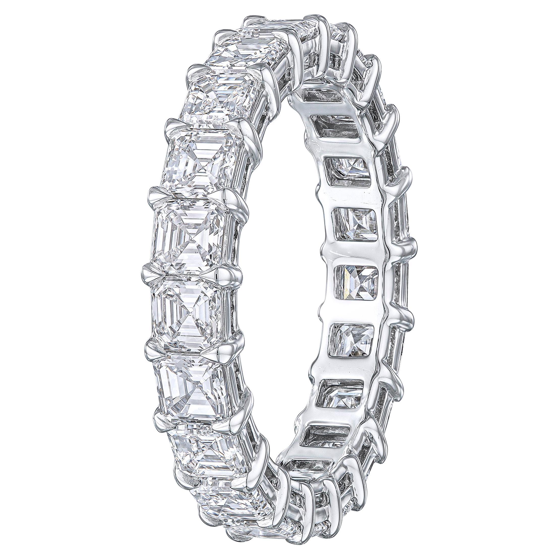 For Sale:  3.10 Carat Asscher Cut Diamond Wedding Eternity Band In Platinum