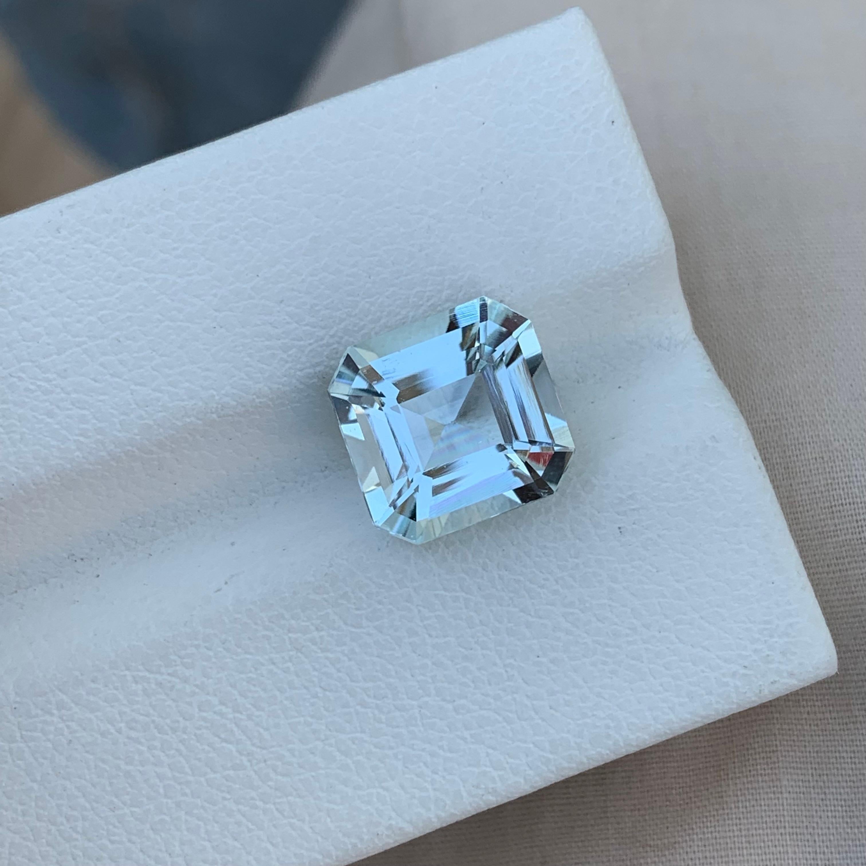 Asscher Cut 4.30 Carat Natural Loose Aquamarine Square Shape Gems For Ring  In New Condition For Sale In Peshawar, PK