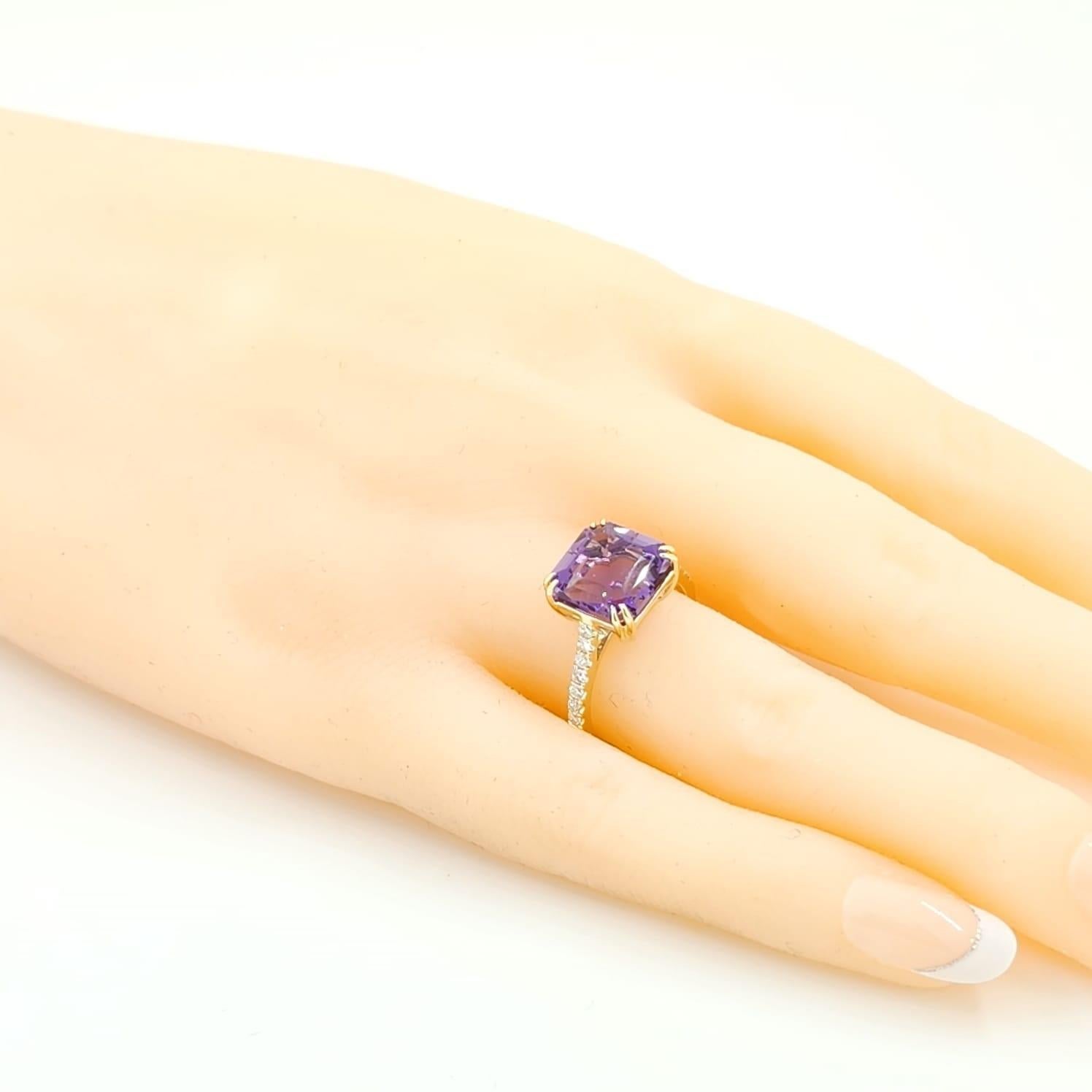 4.49Ct  Asscher Cut Amethyst Diamond Ring in 14K Yellow Gold For Sale 2