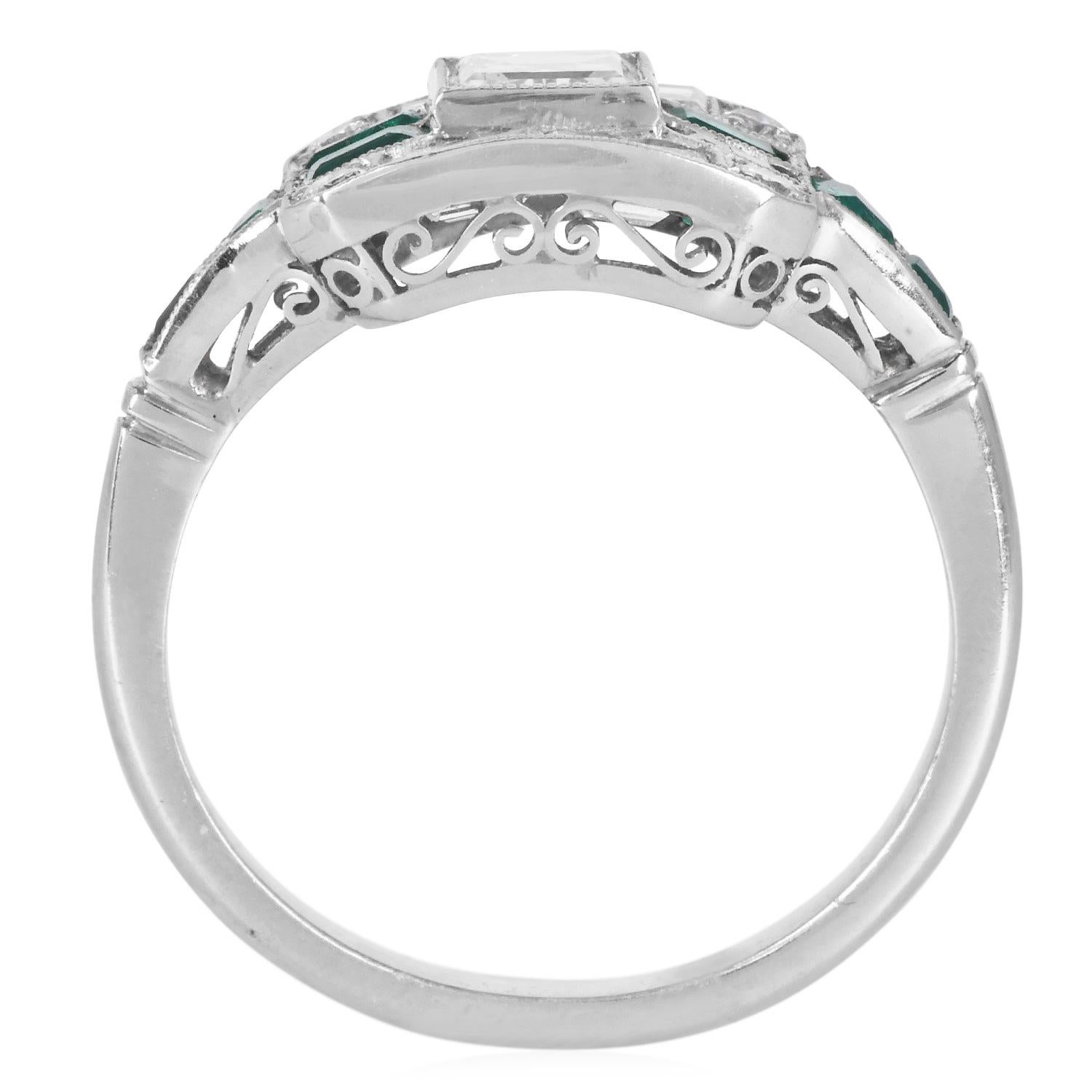 Asscher Cut Diamond 2.10cts Emerald Platinum Ring In Excellent Condition For Sale In Miami, FL