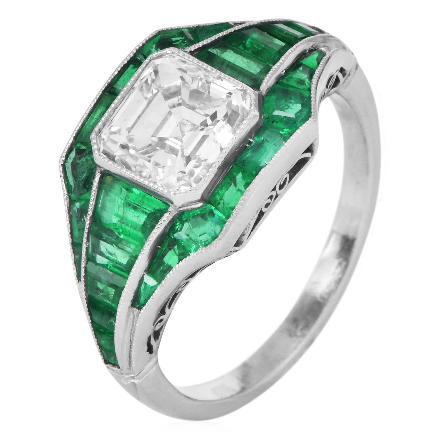 Taglio smeraldo Anello in platino con diamante taglio Asscher e smeraldo da 5,21 carati in vendita