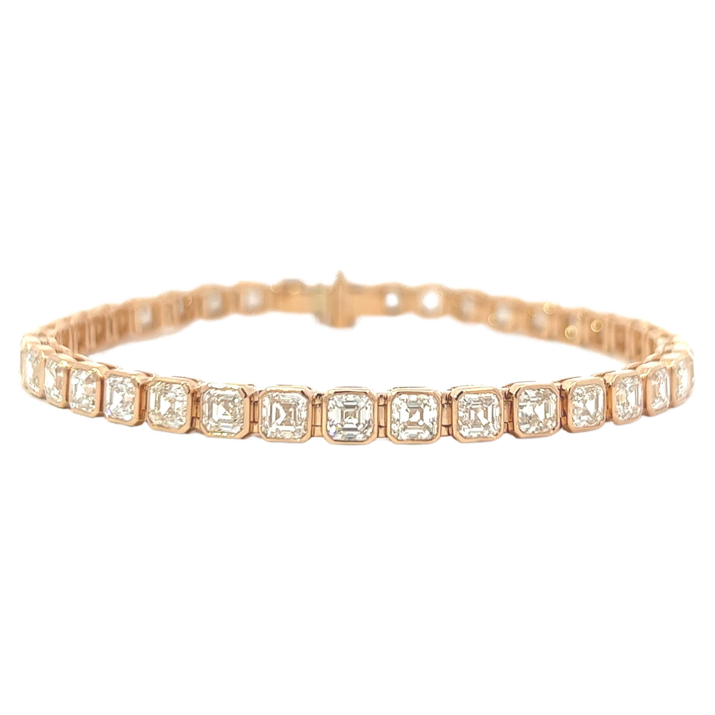 Bracelet tennis en or rose 18 carats avec lunette en diamants taille Asscher (9,63 carats VVS) par Arnav
