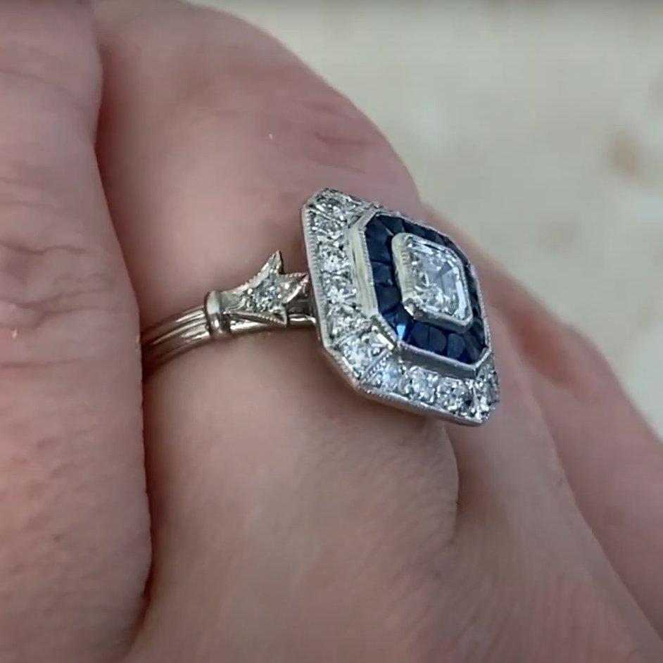 Taille Asscher Bague double halo en diamant taillé Asscher (GIA env. 0,5 carats), couleur H, platine en vente