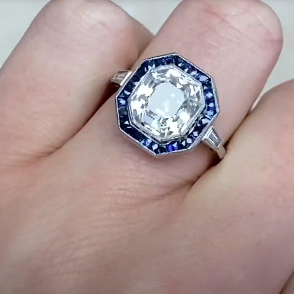 Verlobungsring mit Diamant im Asscher-Schliff (GIA ca. 4,00 Karat), Saphir-Halo im Angebot 1