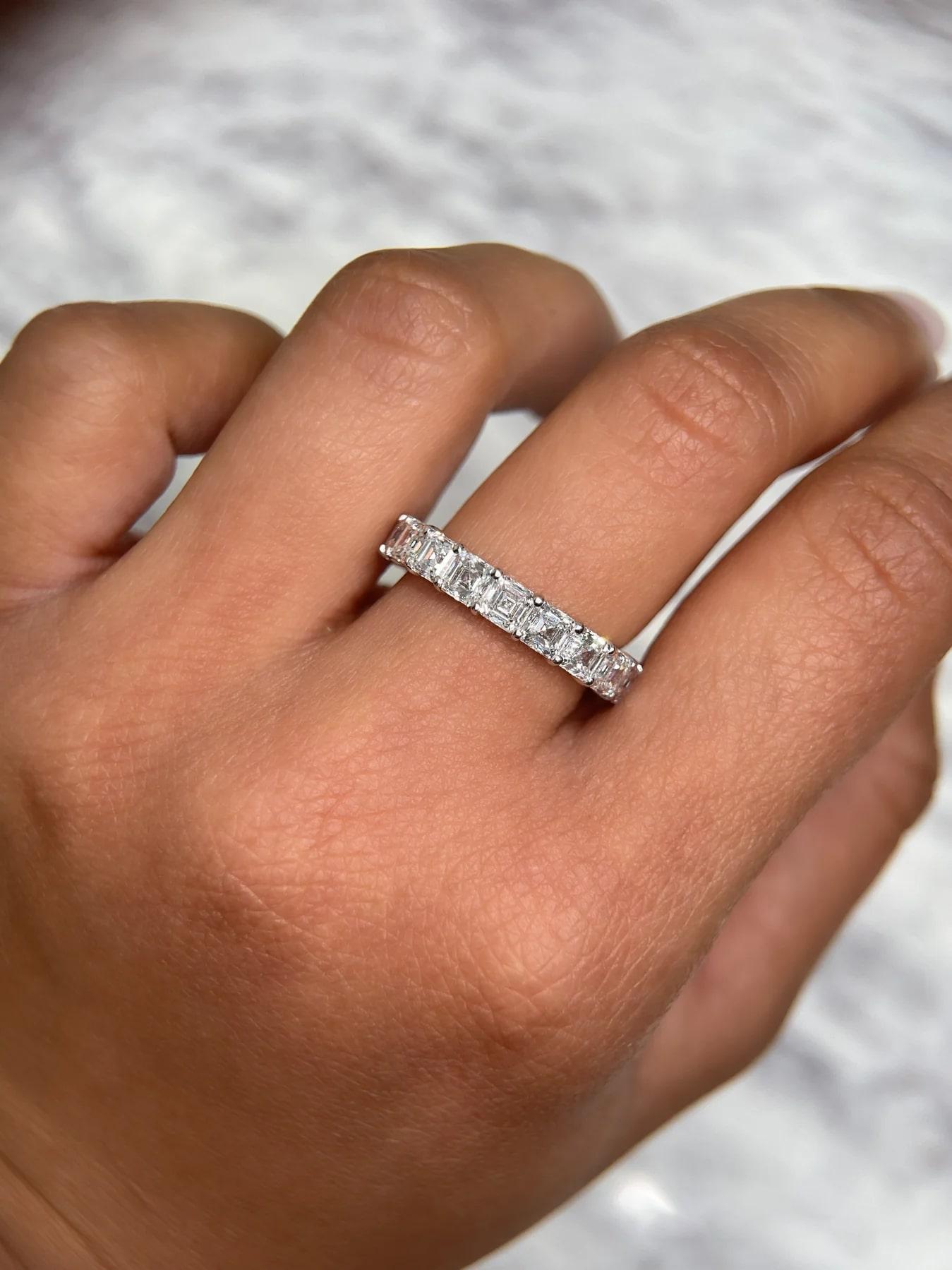 For Sale:  Asscher Cut 14K Gold Eternity Band Ring 2