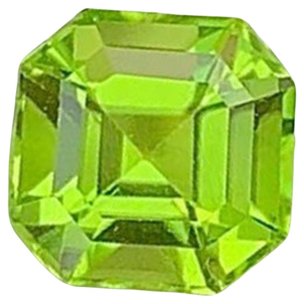 Asscher Cut Peridot Edelstein: Natürlicher August-Geburtsstein, Pakistan 1,13 Karat