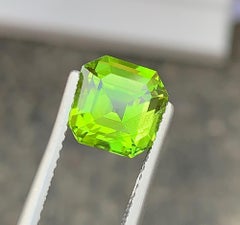 Asscher Cut Peridot Gemstone: Natural August Birthstone, Pakistan (3.45 carats)