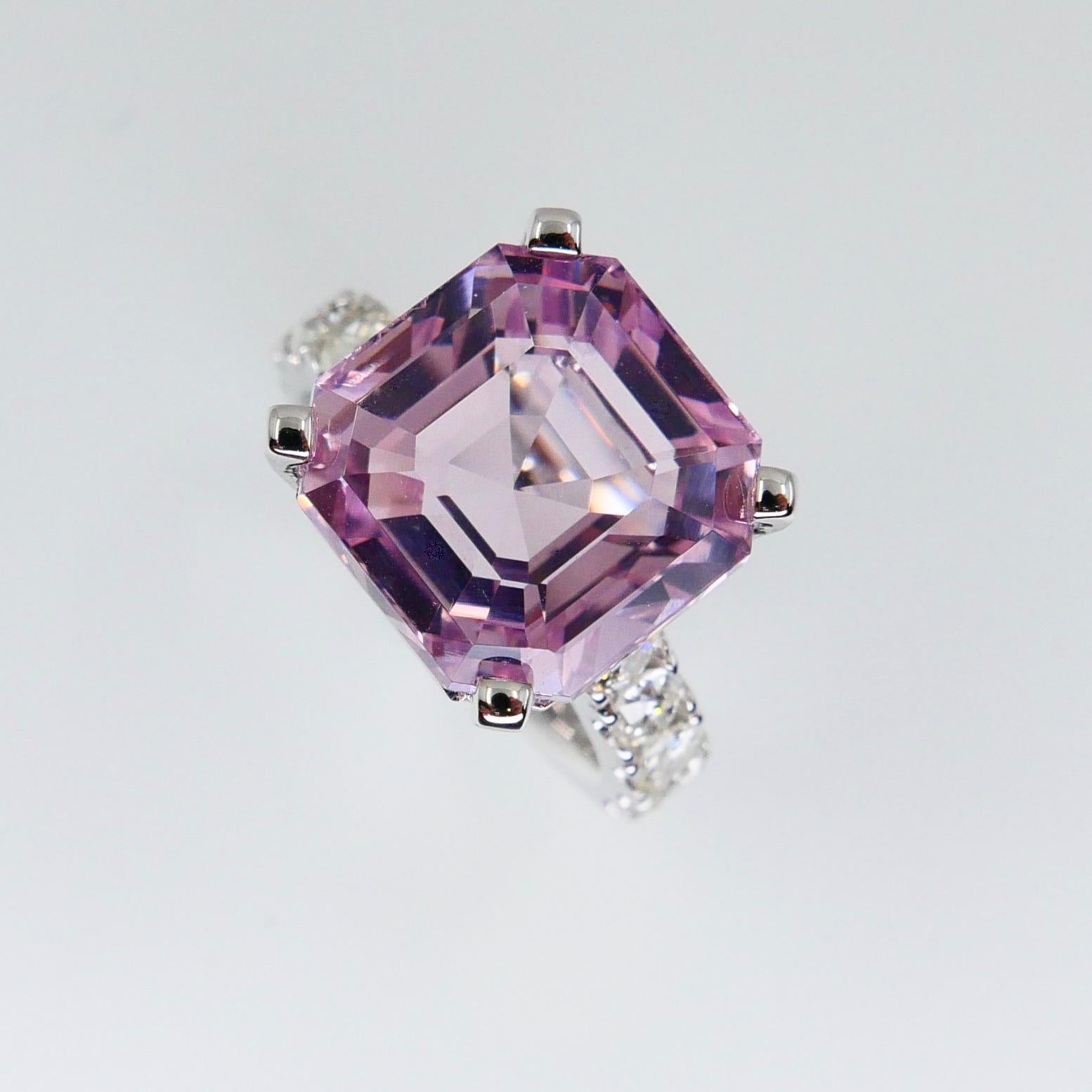 Asscher Cut Pink Kunzite 10.73 Carat and Diamond Cocktail Ring, Statement Ring In New Condition In Hong Kong, HK