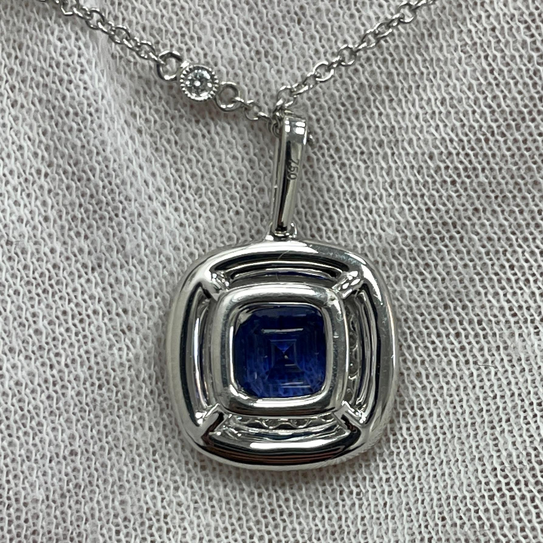 Asscher Cut Sapphire and Diamond White Gold Pendant In New Condition For Sale In New York, NY