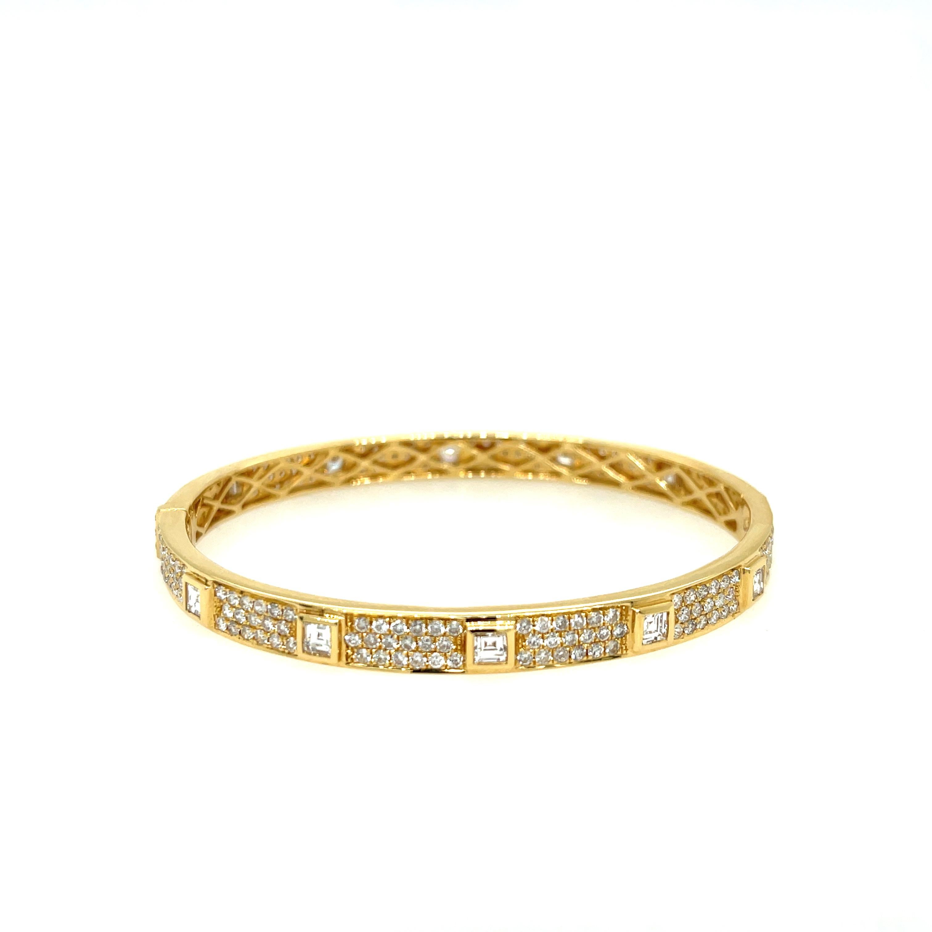 Asscher & Round Cut Diamond Bangle in 18K Yellow Gold. The bangle features 1.87ctw of asscher cut diamonds and 2.78ctw of brilliant cut round diamonds. 

Diameter 2.125 inches
Circumference 6 inches
5.65mm wide
18.55 grams