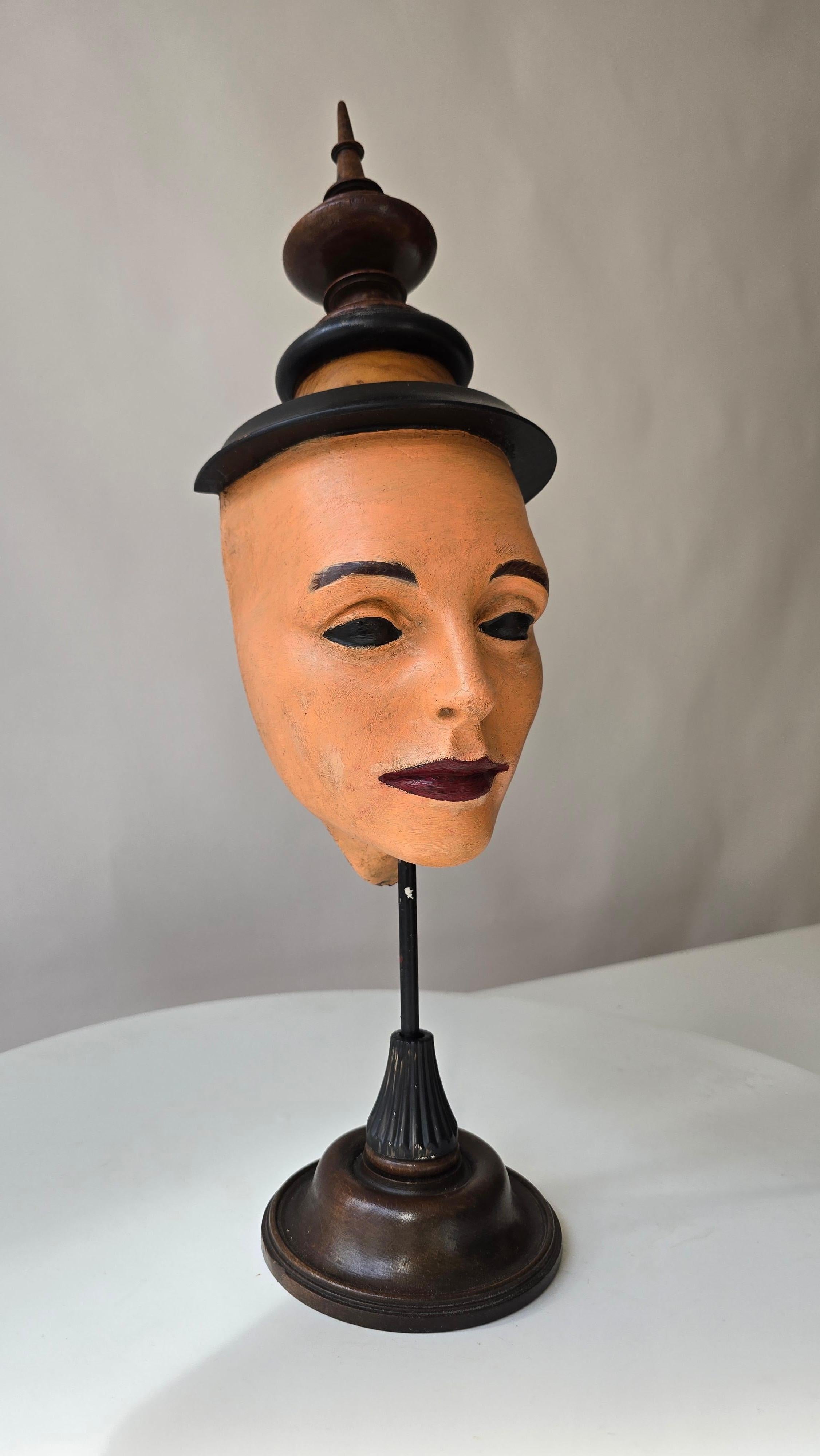 Assemblage Masque Sculpture en bois et métal, Contemporain en vente 1