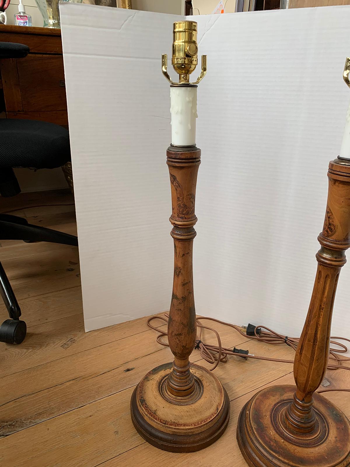 Assembled Pair of 19th-20th Century Turned Wooden Lamps For Sale 2