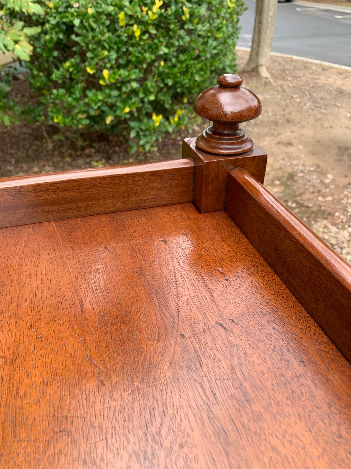 Assembled Pair of circa 1820s-1840s English Regency Mahogany Trolleys 10