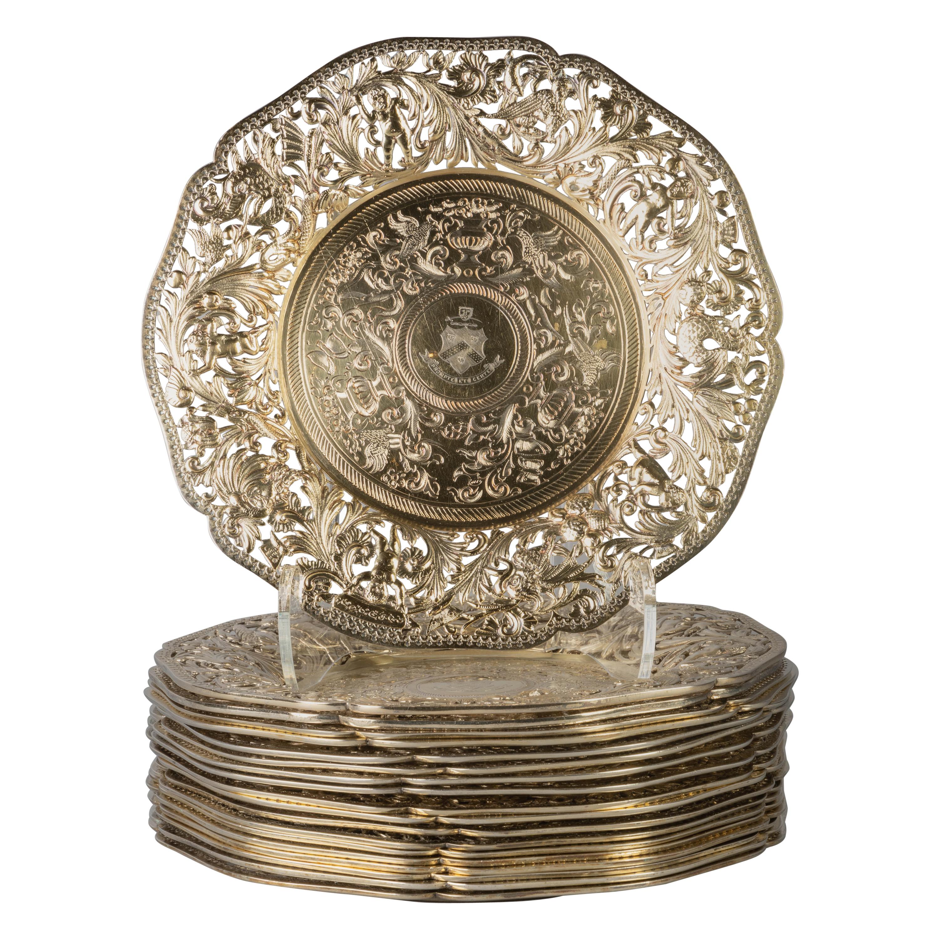 Assembled Set of 19 Open-Work Silver Gilt Plates, circa 1880 For Sale