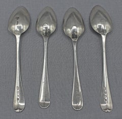 Ensemble assemblée de 4 cuillères à café en argent sterling de la famille Bateman
