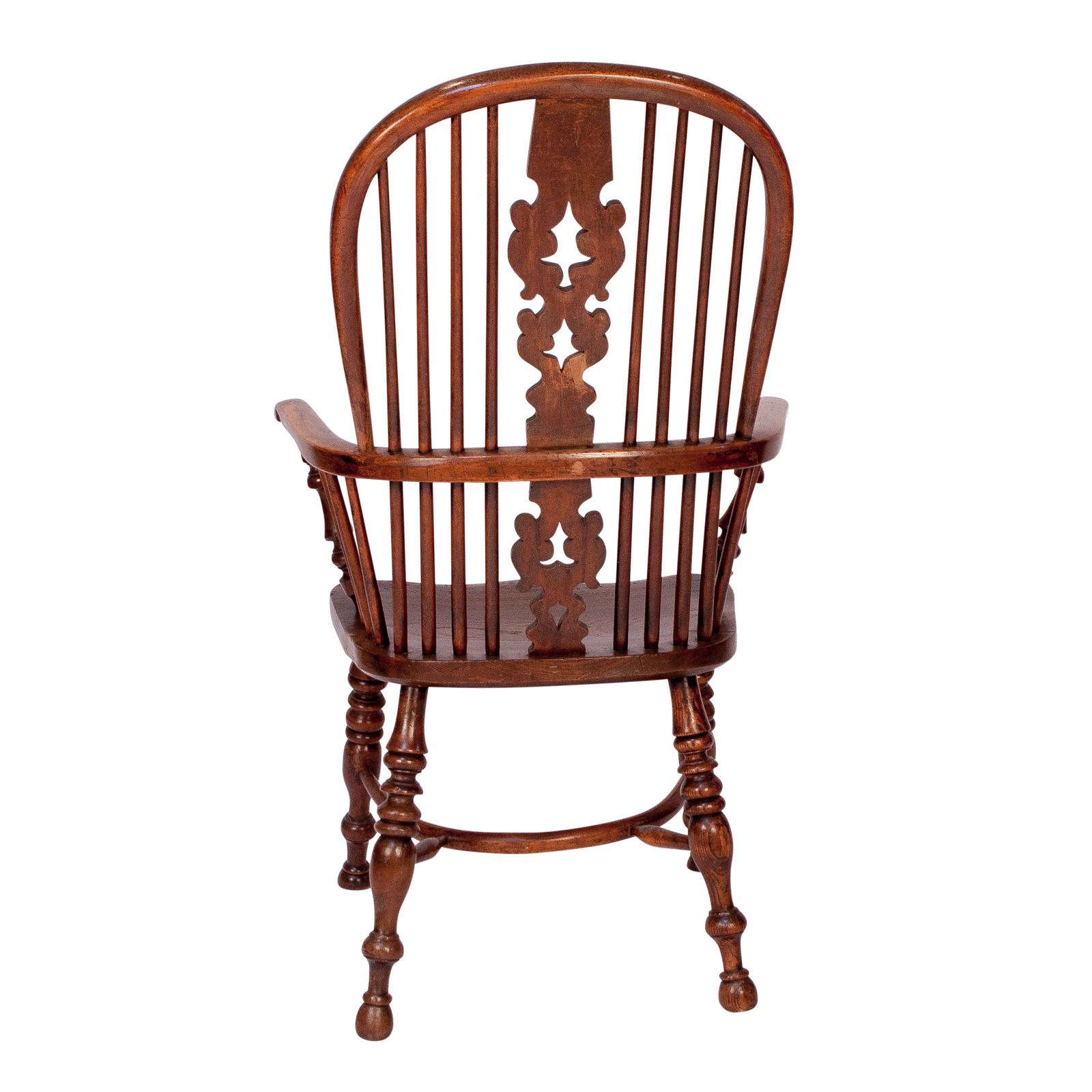 Assembled Set of 6 Windsor Armchairs, England, 19th Century In Good Condition In San Francisco, CA