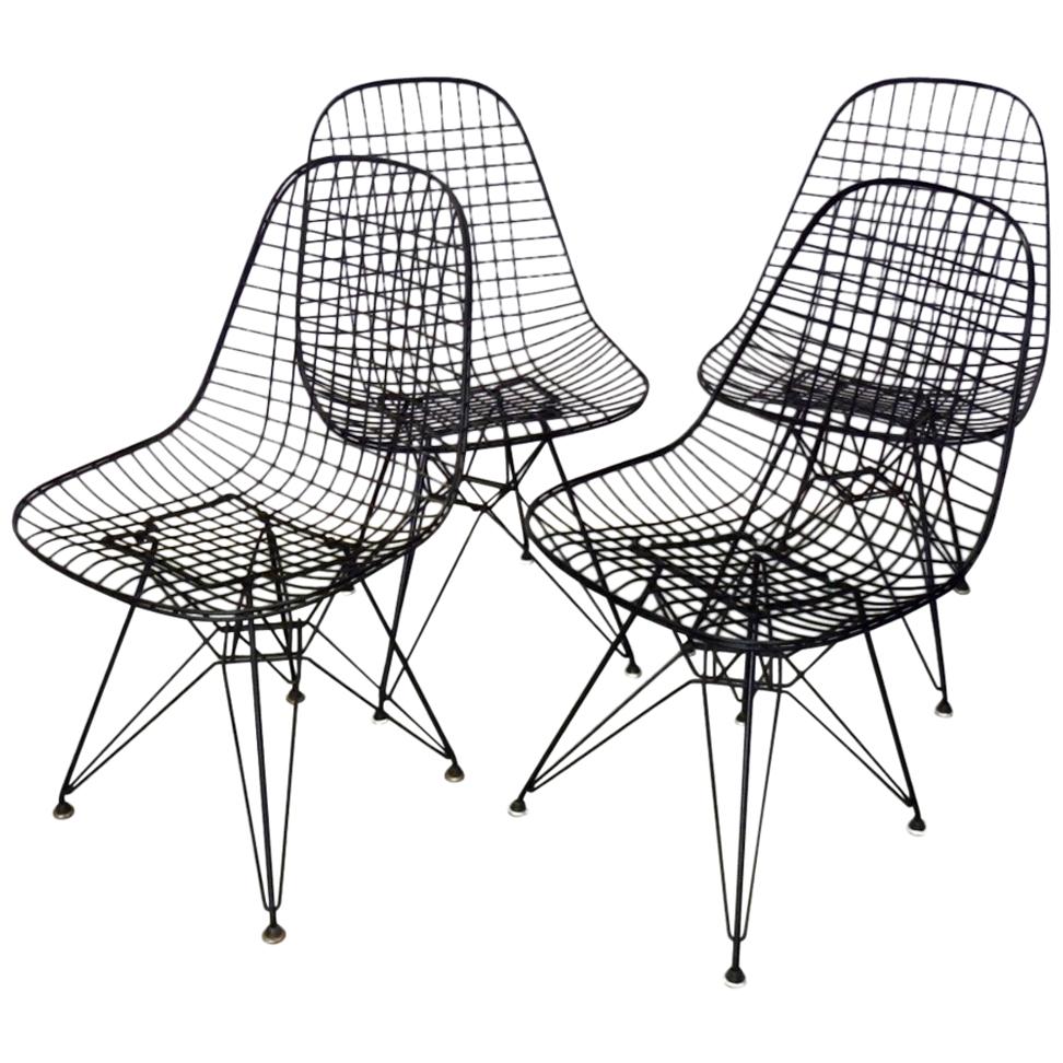 Satz von vier Eames für Herman Miller DKR Wire Chairs auf Eiffelfüßen