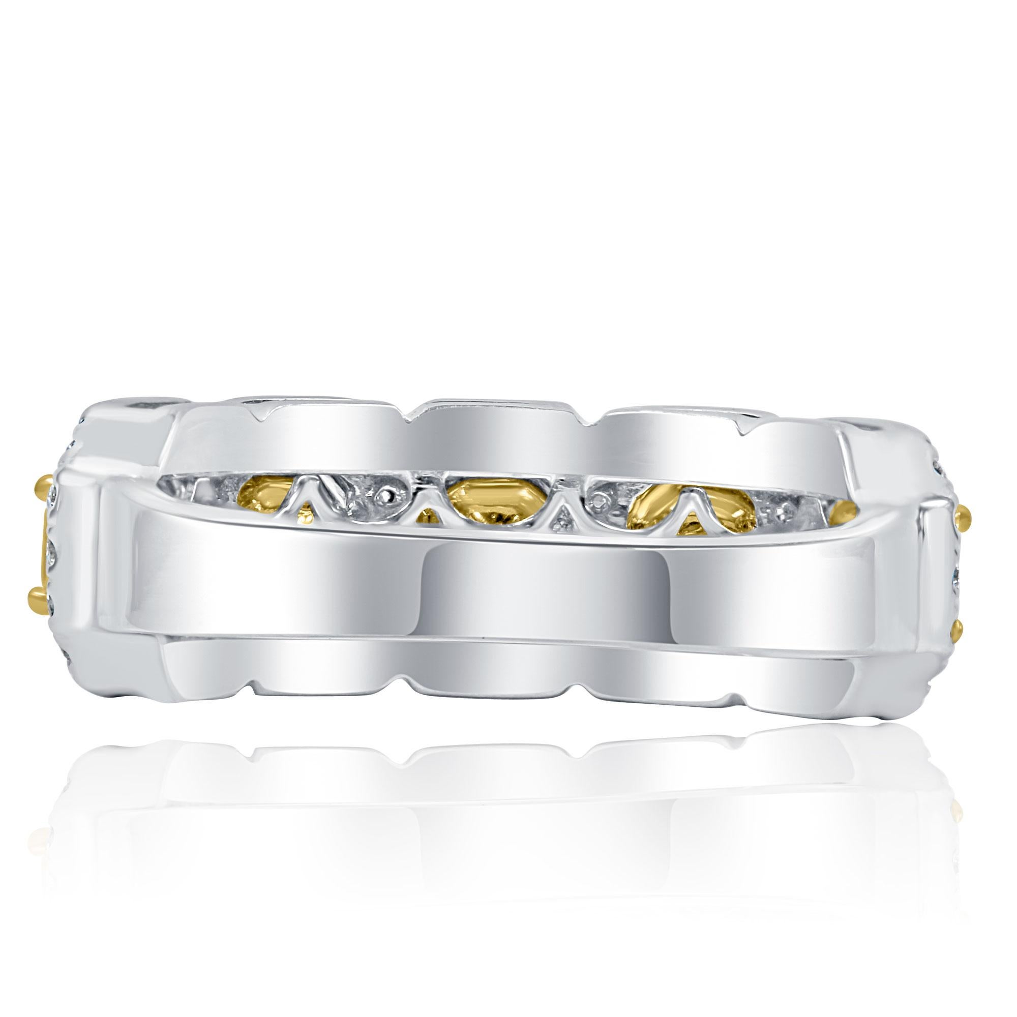 Moderno Fascia nuziale con diamante giallo taglio Assher in oro bianco 14k 1,41 ctw in vendita