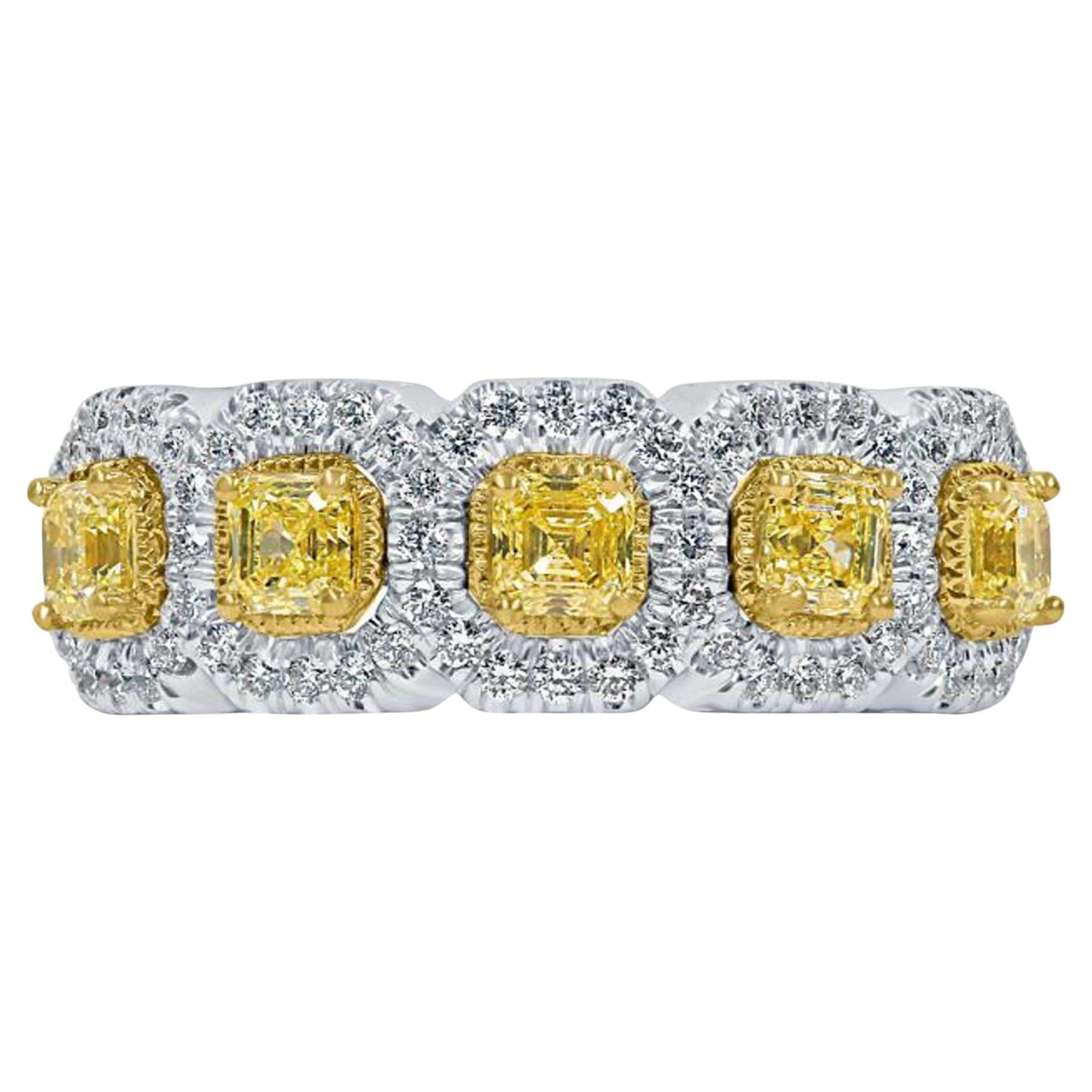 Alliance en or blanc 14 carats avec diamants jaunes taille Assher 1,41 carat
