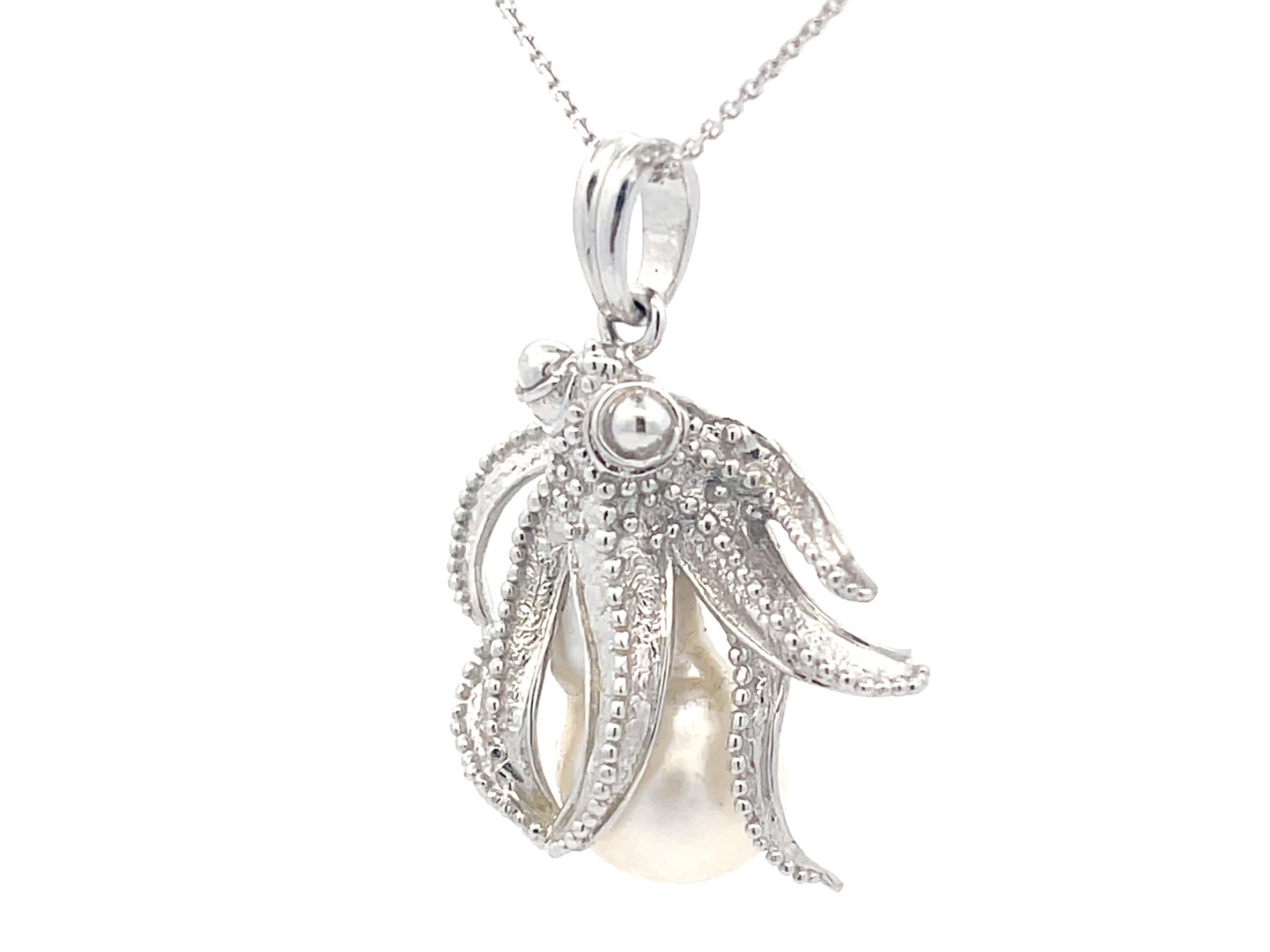 Ball Cut Assor Gioielli Octopus Baroque Pearl Pendant on Chain in 18k White Gold For Sale