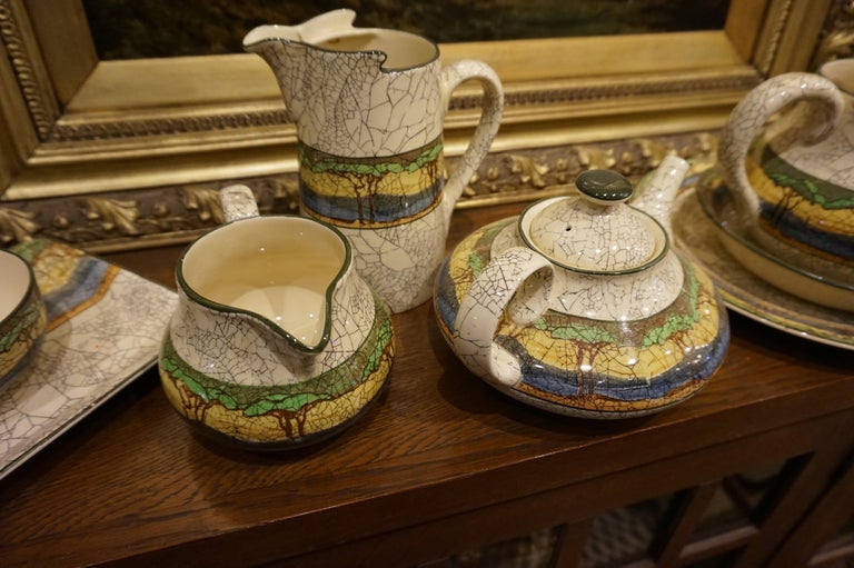 Assorted Royal Doulton Arts & Crafts Deadwood Crackle China Set In Good Condition For Sale In Vancouver, British Columbia