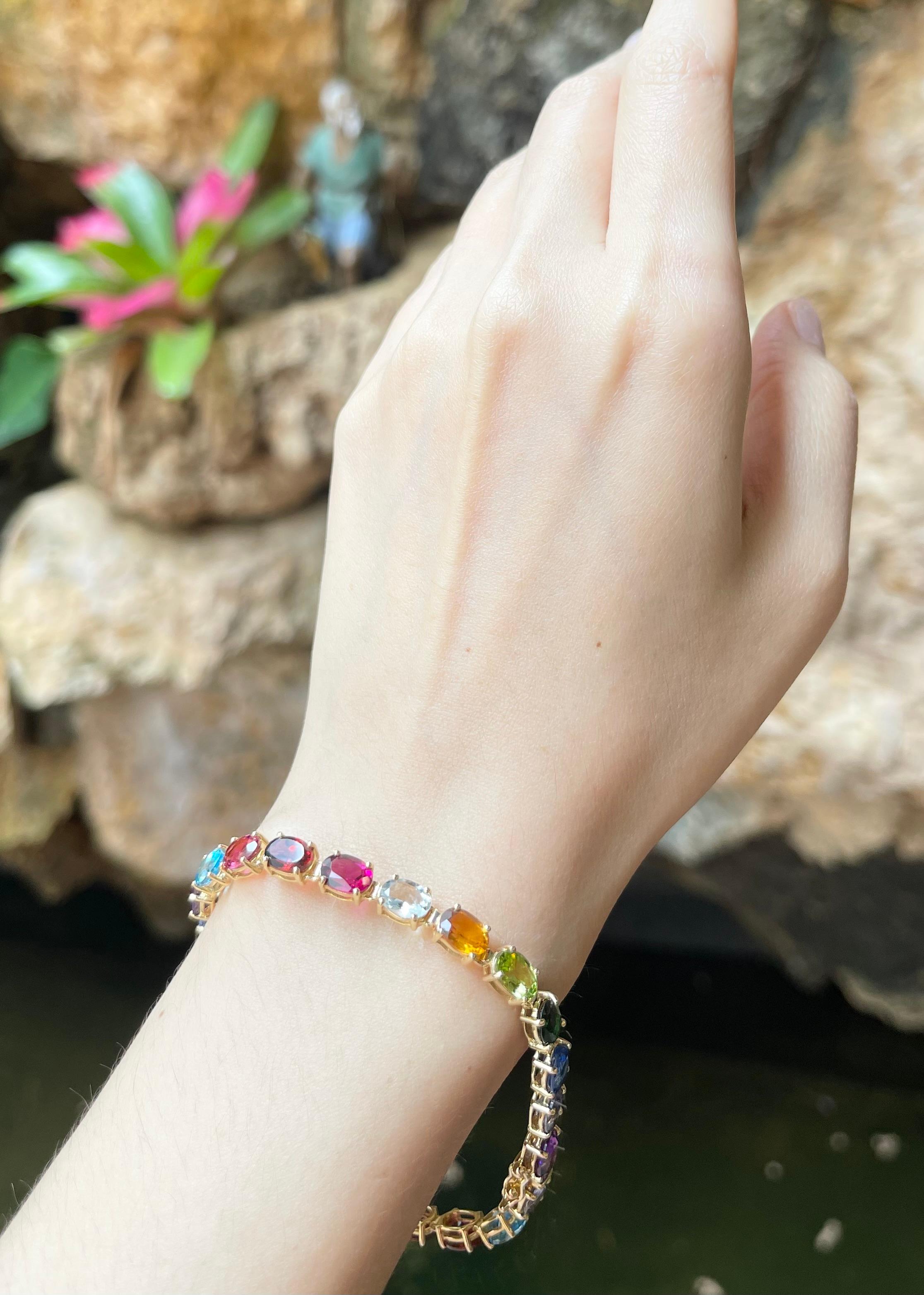 Pulsera de piedras semipreciosas de colores surtidos engastadas en oro de 18 quilates Contemporáneo en venta