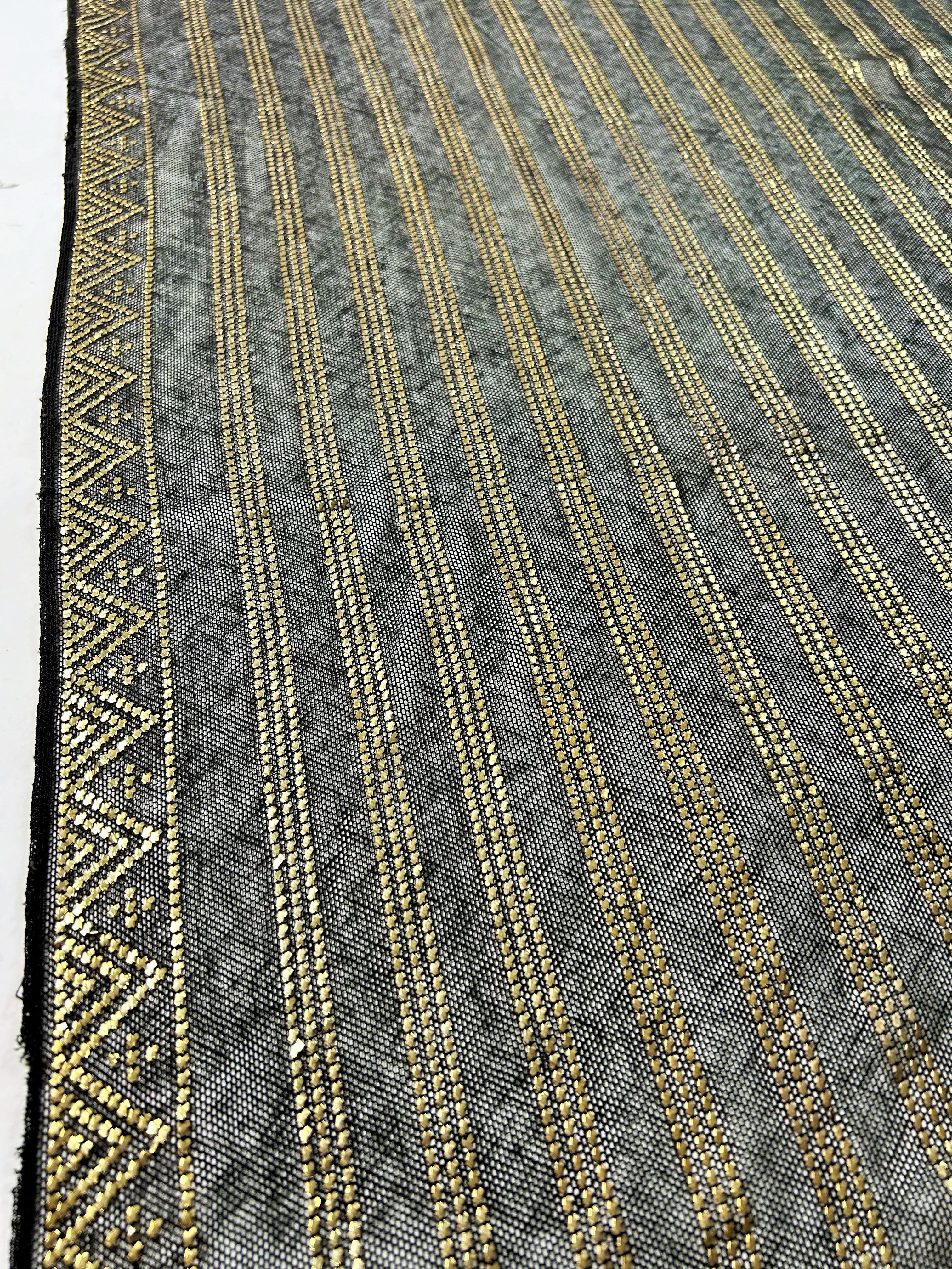 Assuit shawl in cotton voile and gilded metal strips - Egypt Circa 1930-1940 For Sale 12