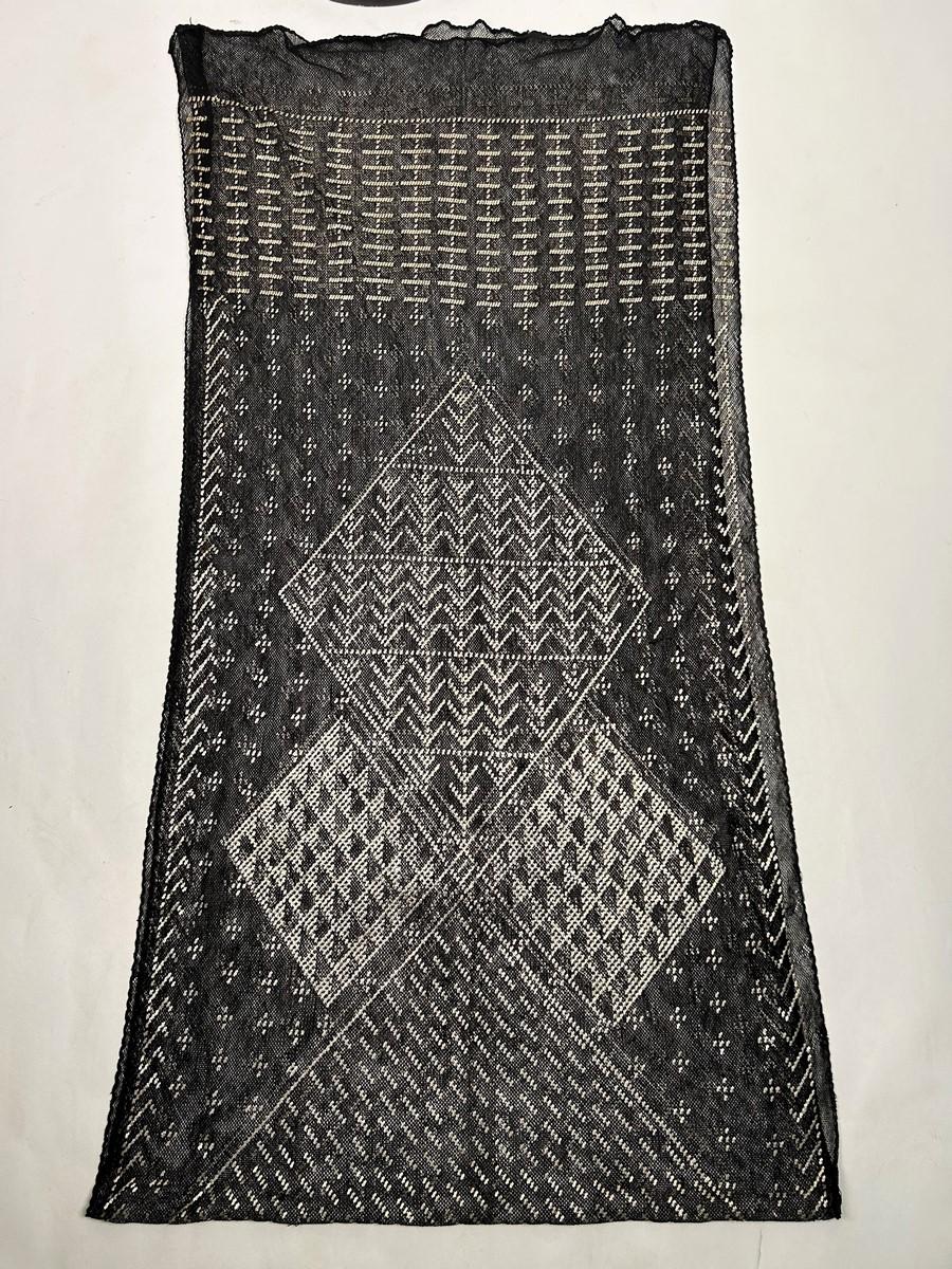 Stola Assuit in voile di cotone e lame in metallo argentato - Egitto Circa 1930 in vendita 4