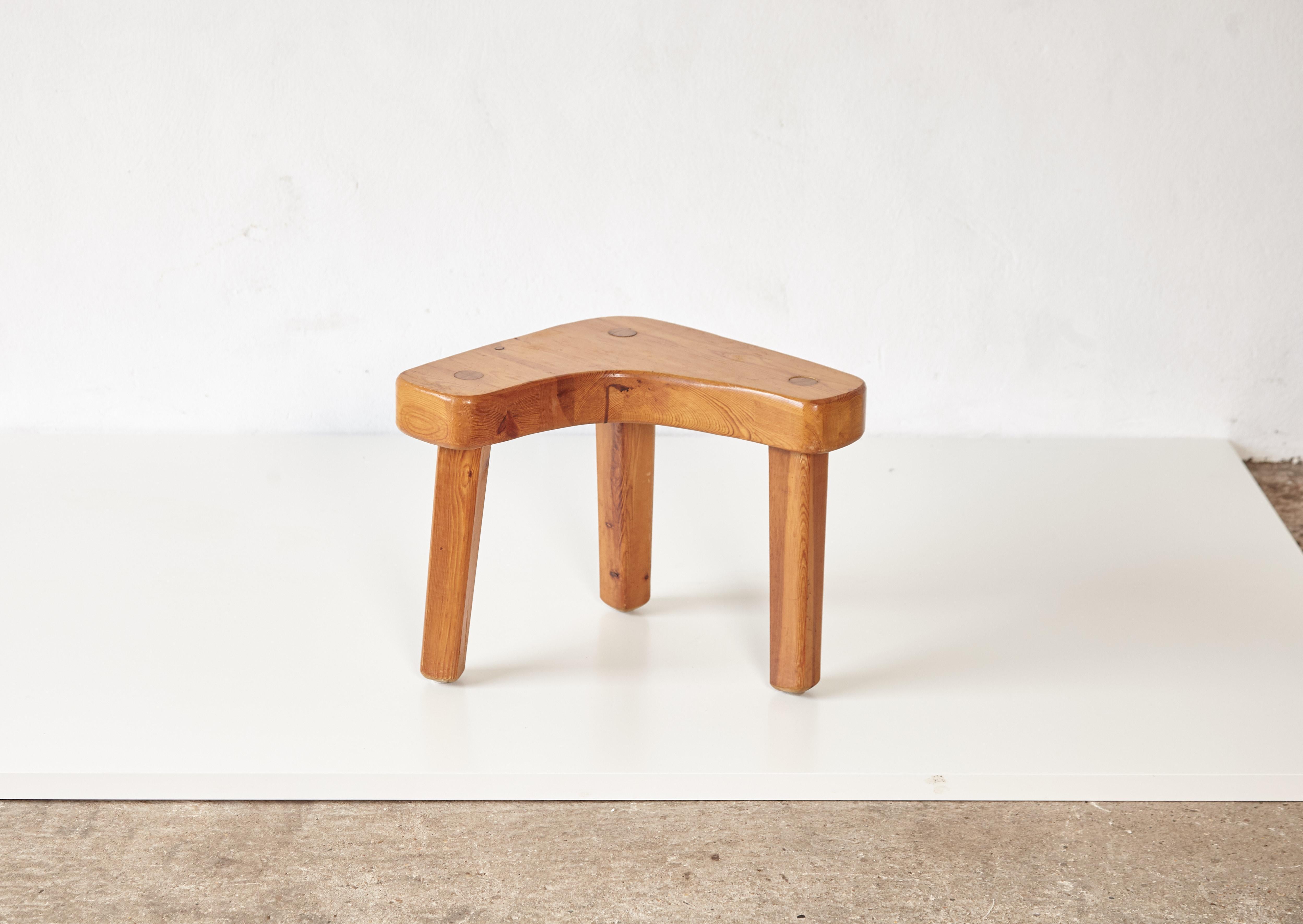 Assymentrical Pine Stool or Side Table by Stig Sandqvist, Sweden, 1960s In Good Condition In London, GB