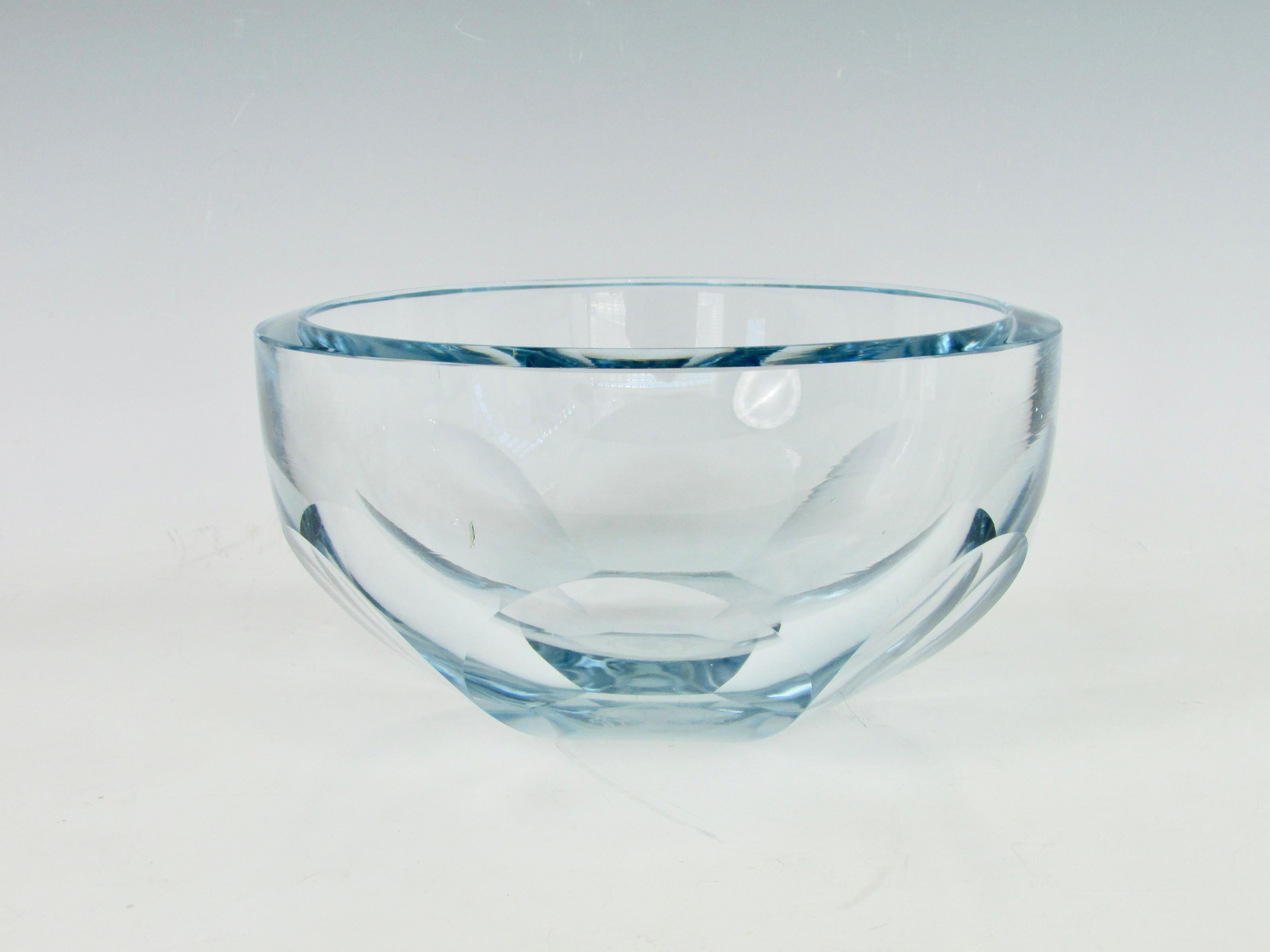 Mid-Century Modern Asta Stromberg for Strombergshyttan faceted blue tinted crystal bowl Sweden For Sale