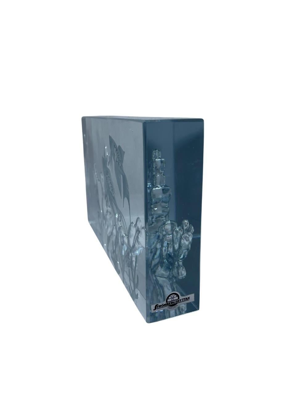 Scandinave moderne Bloc d'aquarium en verre du milieu du siècle par Asta Strömberg pour Strömbergshyttan, Suède en vente