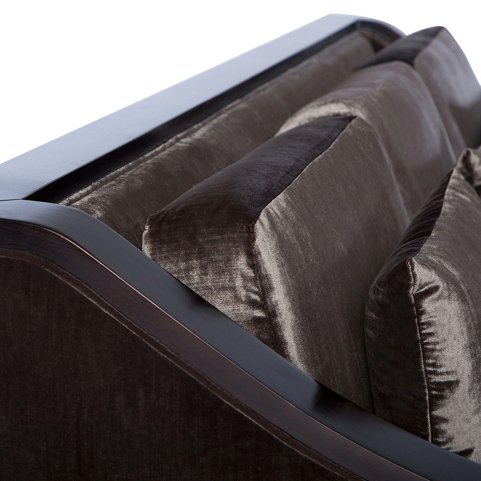 Mexican Astaire Sofa in Chocolate Velvet with Lacquered Frame by Innova Luxuxy Group For Sale