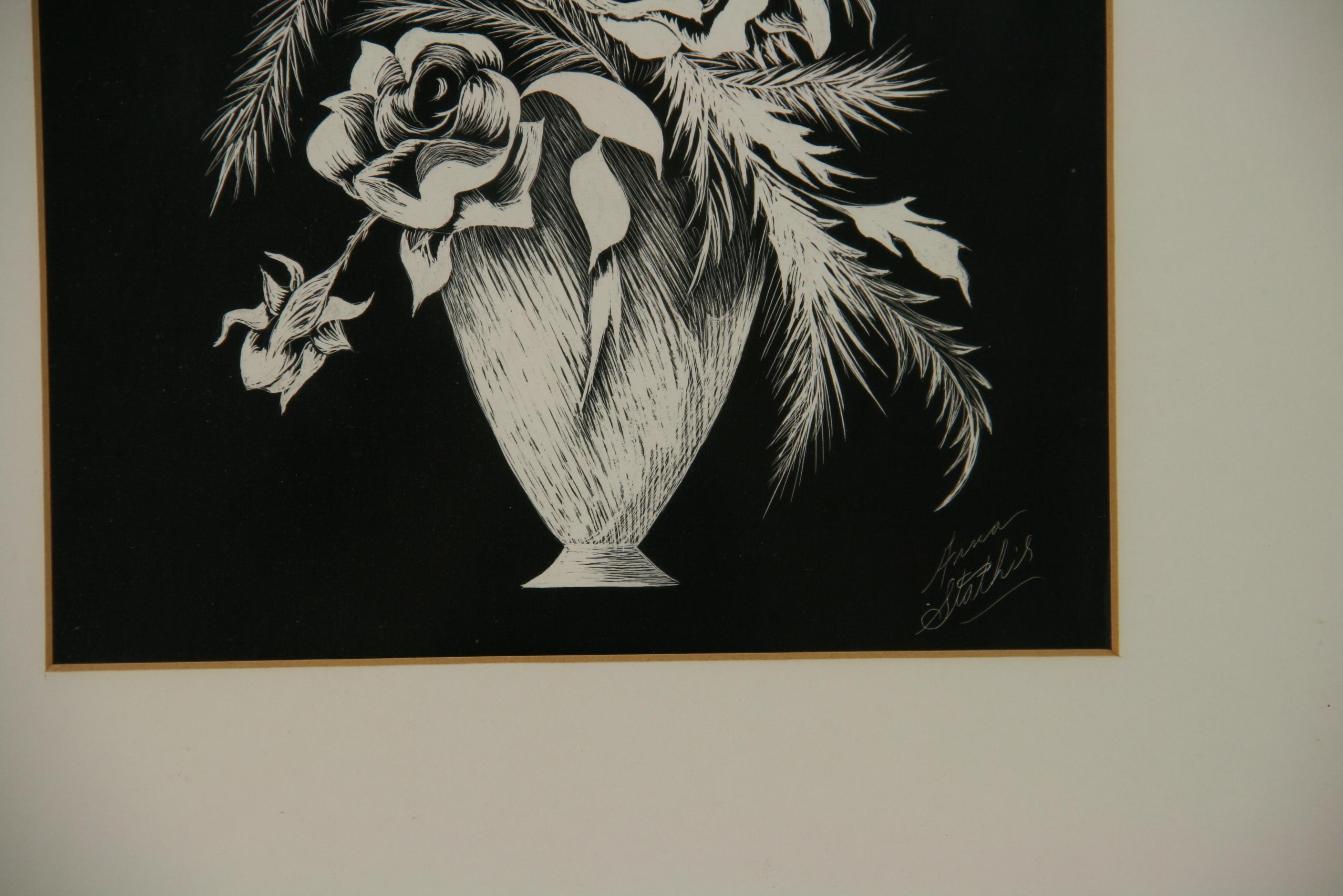 Modernes Blumenstillleben in Schwarz und Weiß Öl  Malerei (Beige), Still-Life Painting, von A.Stathys