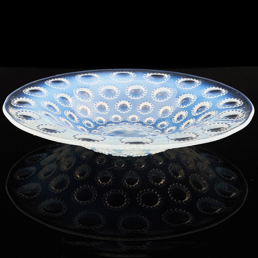 Art Deco 'Asters No.2' Opalescent Glass Bowl by Rene Lalique Circa 1935 