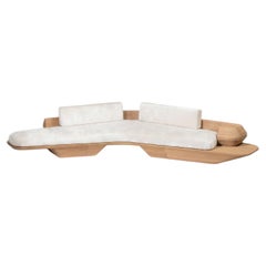 Asthila-Sofa aus massiver Eiche von Pendhapa