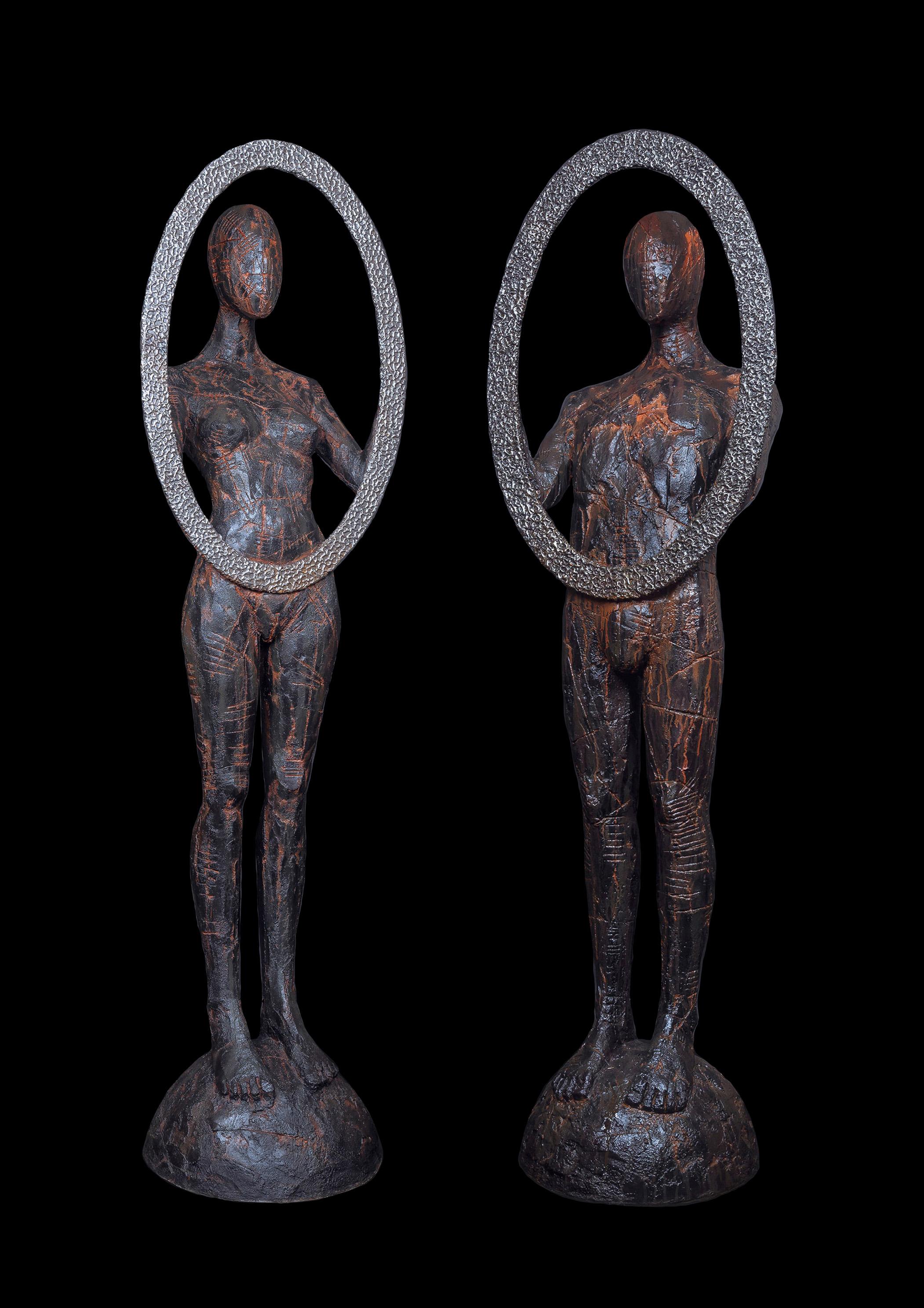 Astian Rey Figurative Sculpture - OBSERVERS