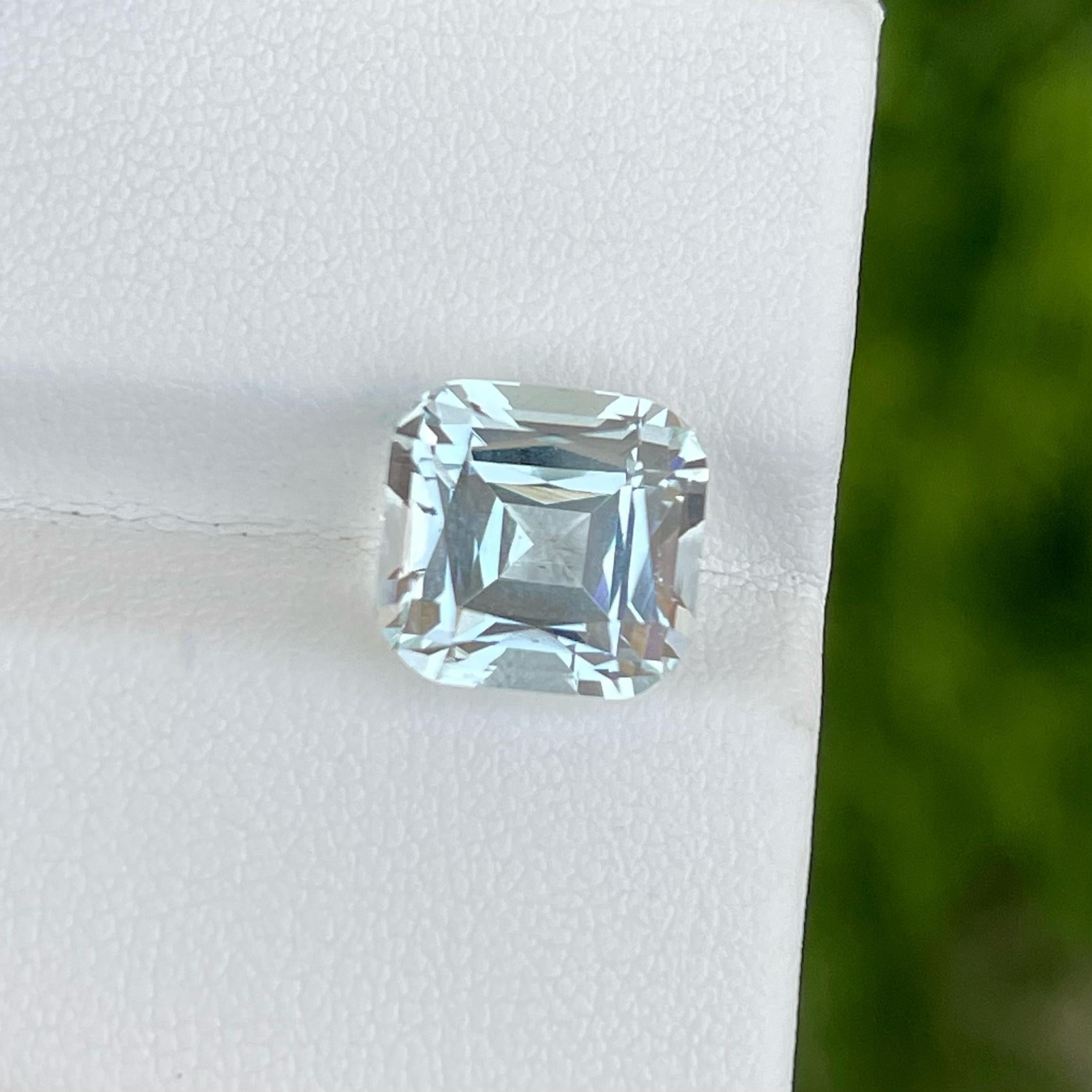 Modern Astonishing Aquamarine Gemstone 6.95 carats Cushion Cut Loose Gem from Pakistan For Sale